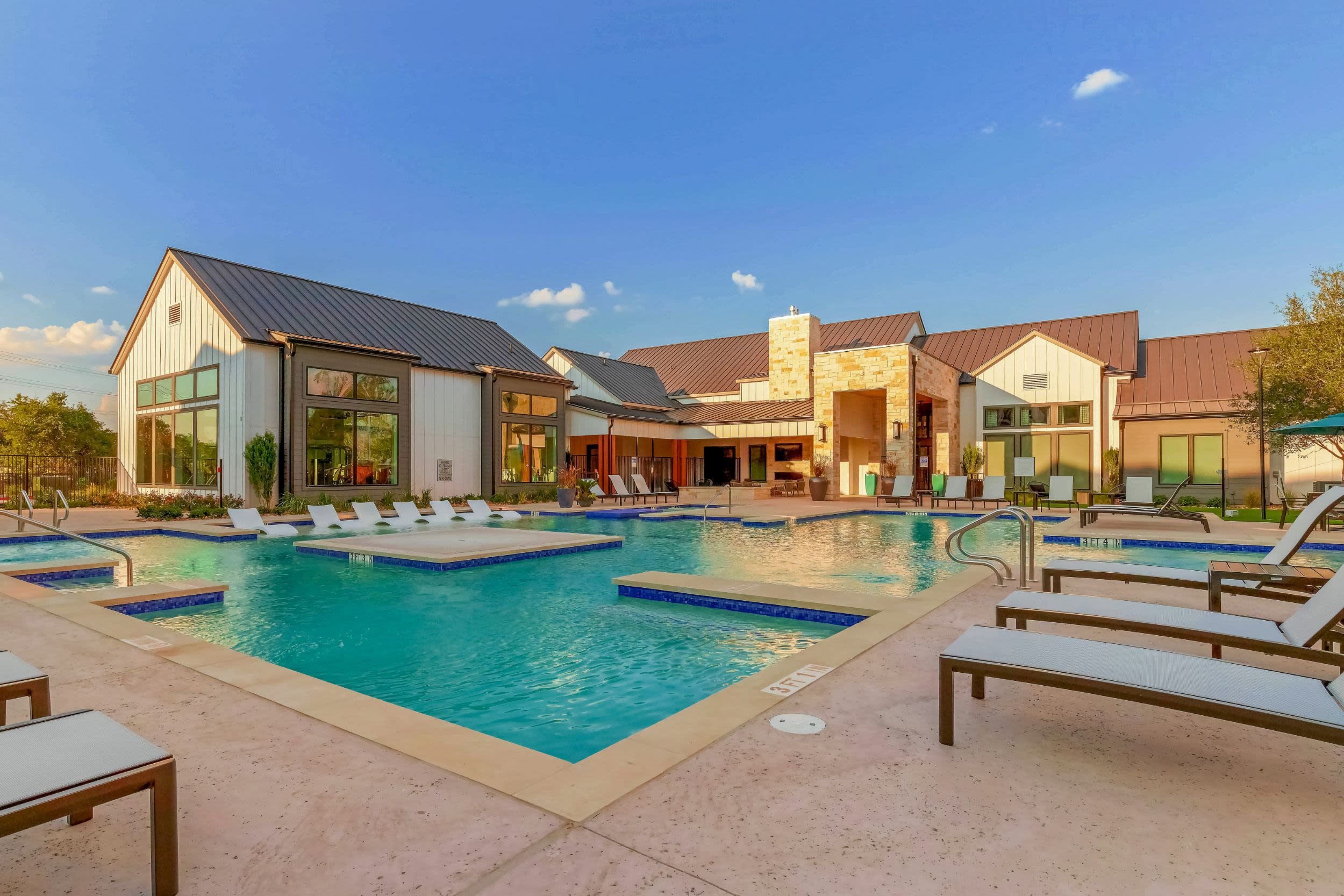 East Vue Ranch Apartments 3 of 12