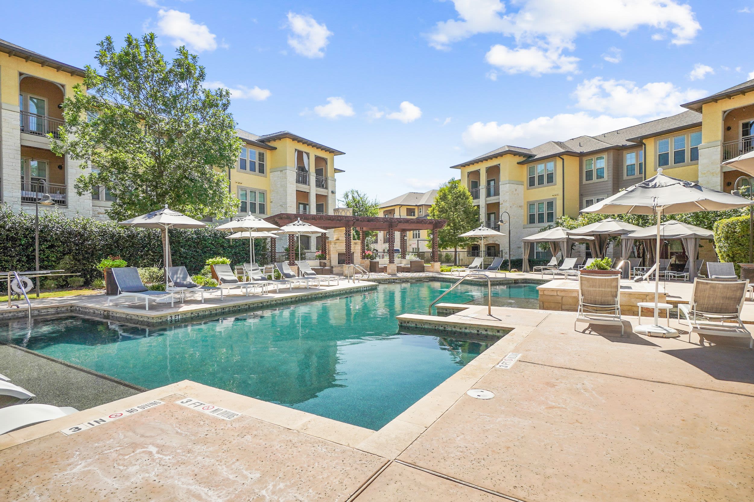 Grand at The Dominion Apartments 2 of 12