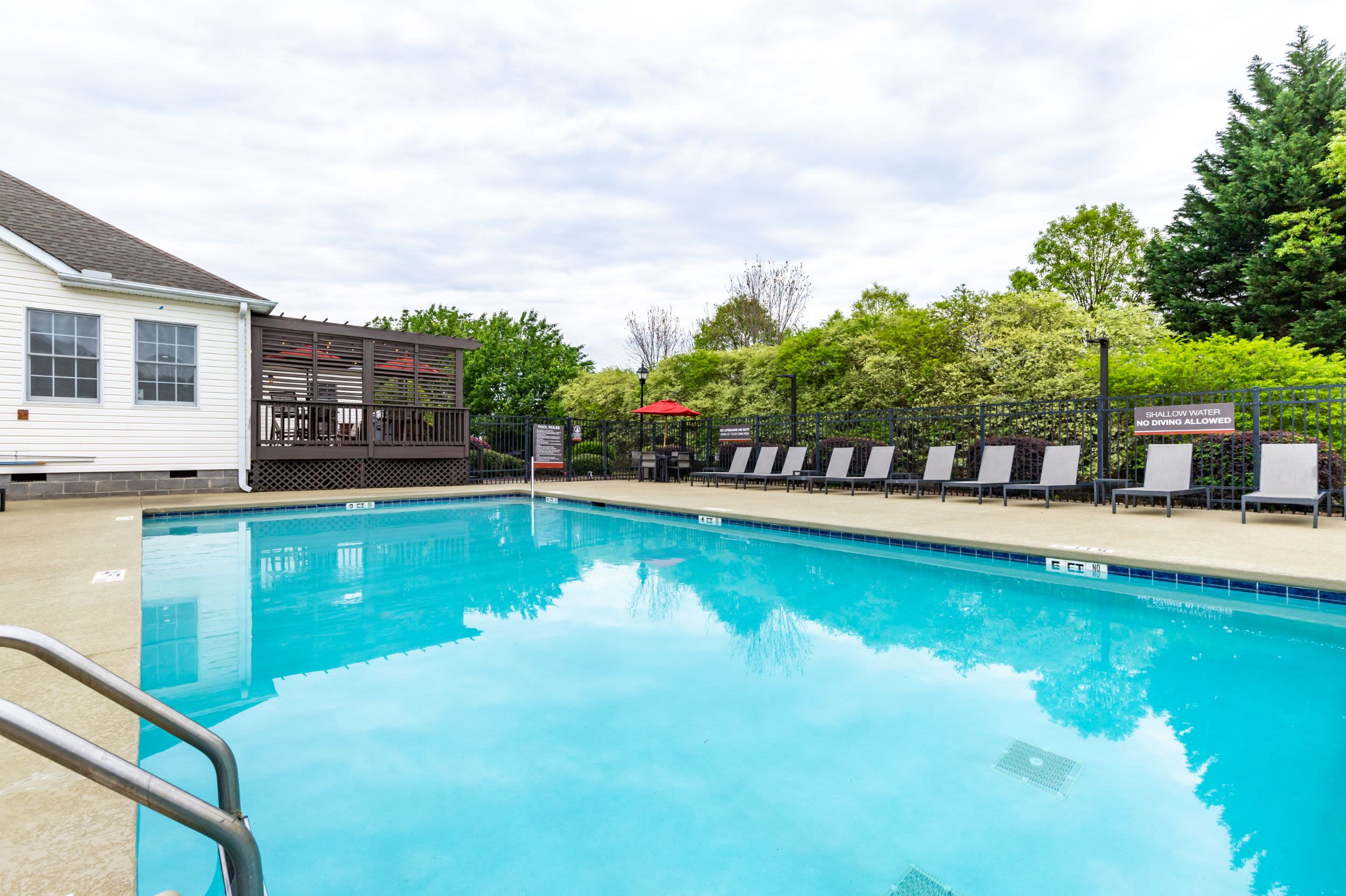 Estates at Bellwood Apartment Homes 9 of 12