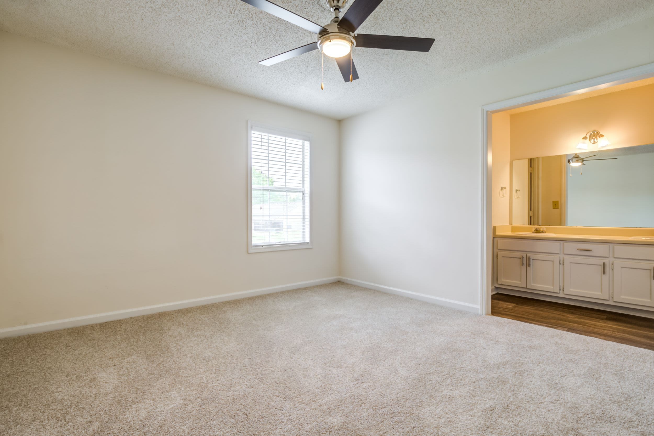 Estates at Bellwood Apartment Homes 8 of 12