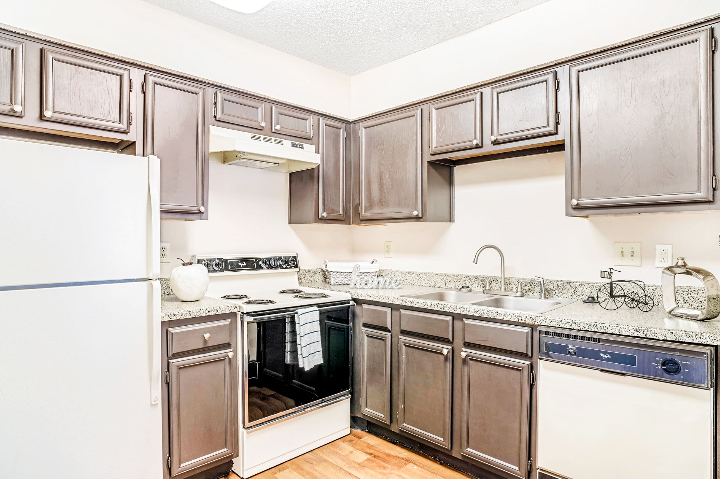 Landmark at Prescott Woods Apartment Homes 7 of 12