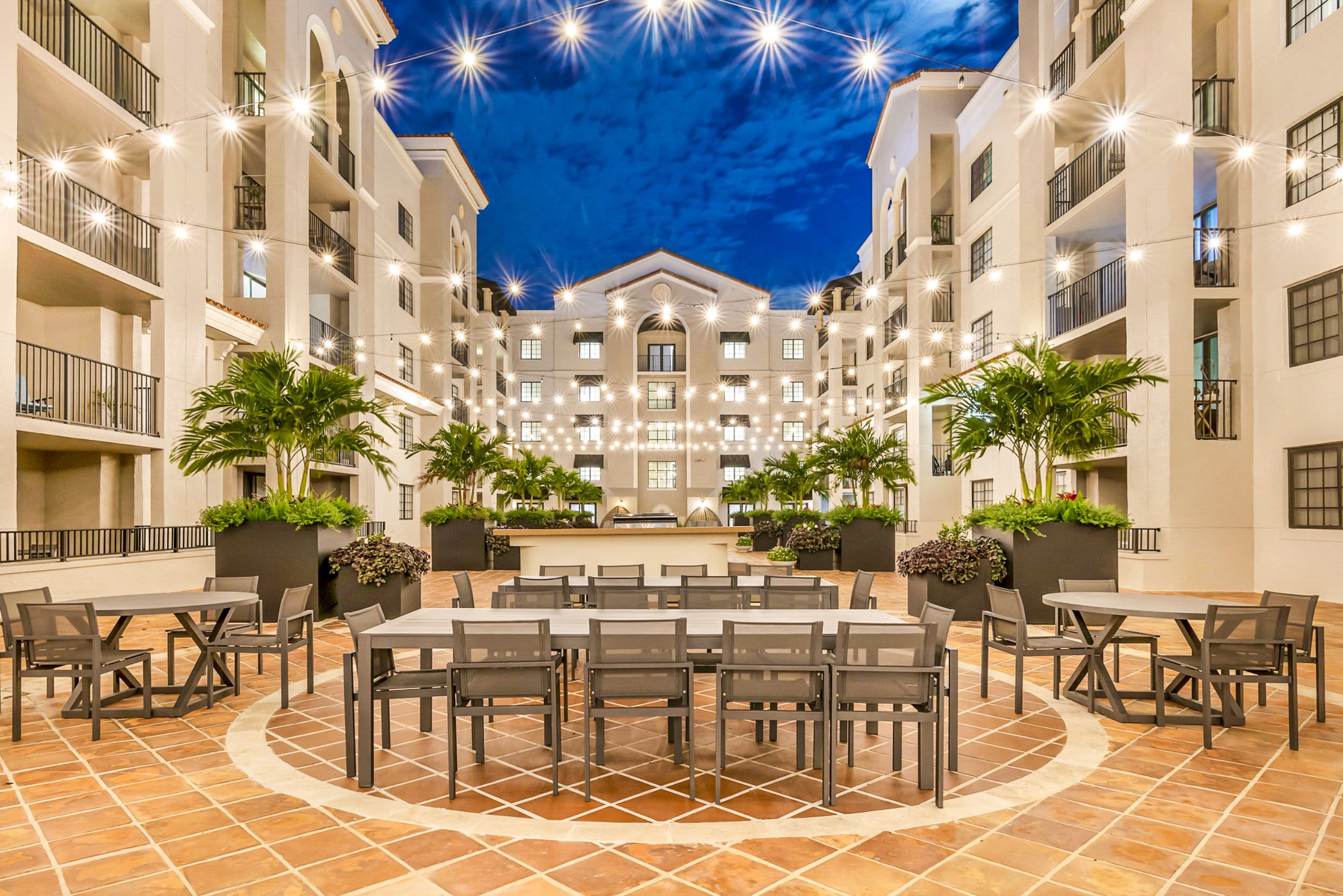 Pool at Gables Grand Plaza Apartments (4 of 4)