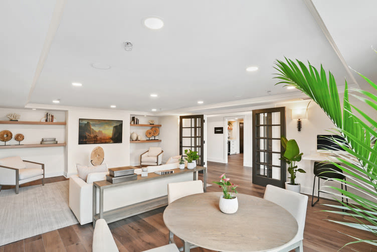 Gables Grand Plaza Apartments 11 of 12
