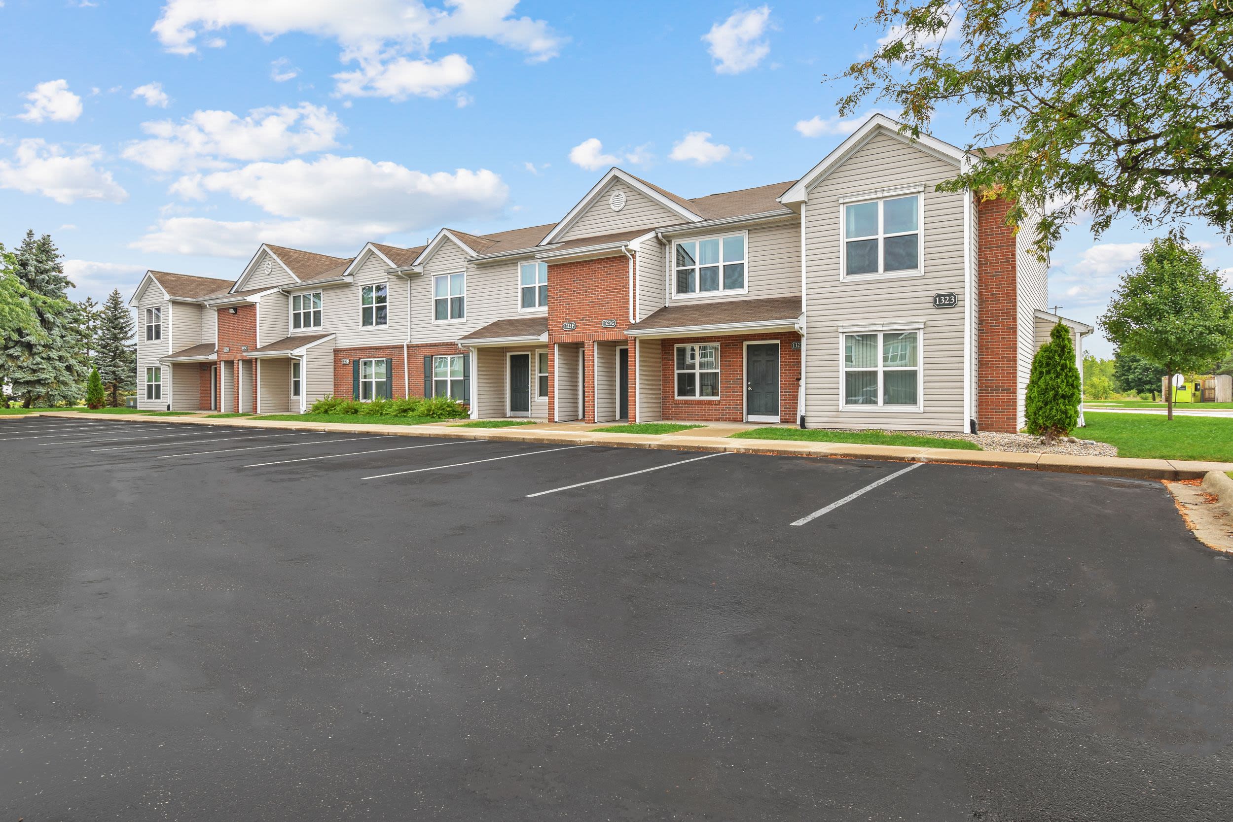Sterling Crest Apartments 5 of 12