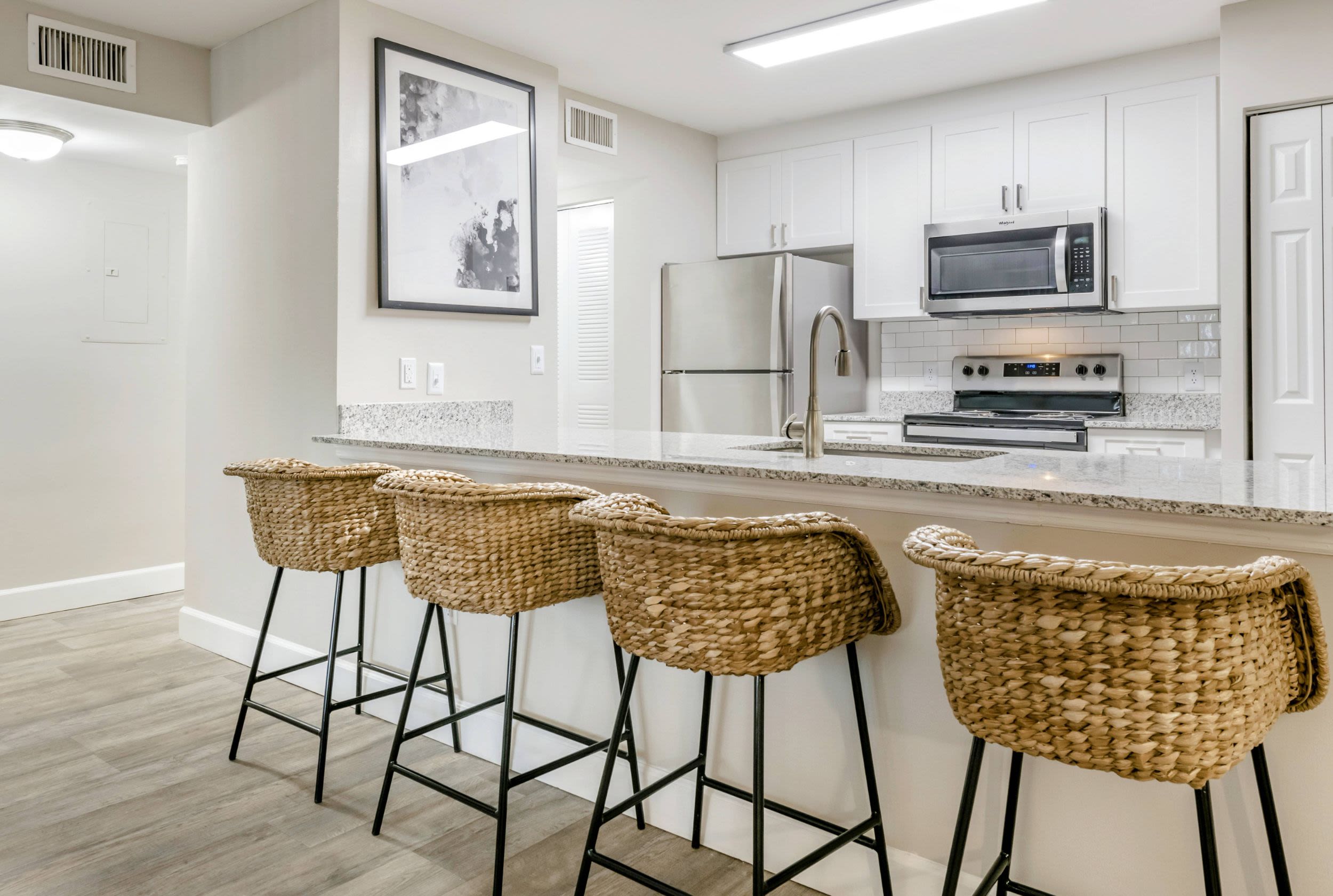 Coconut Palm Club Apartments 7 of 12