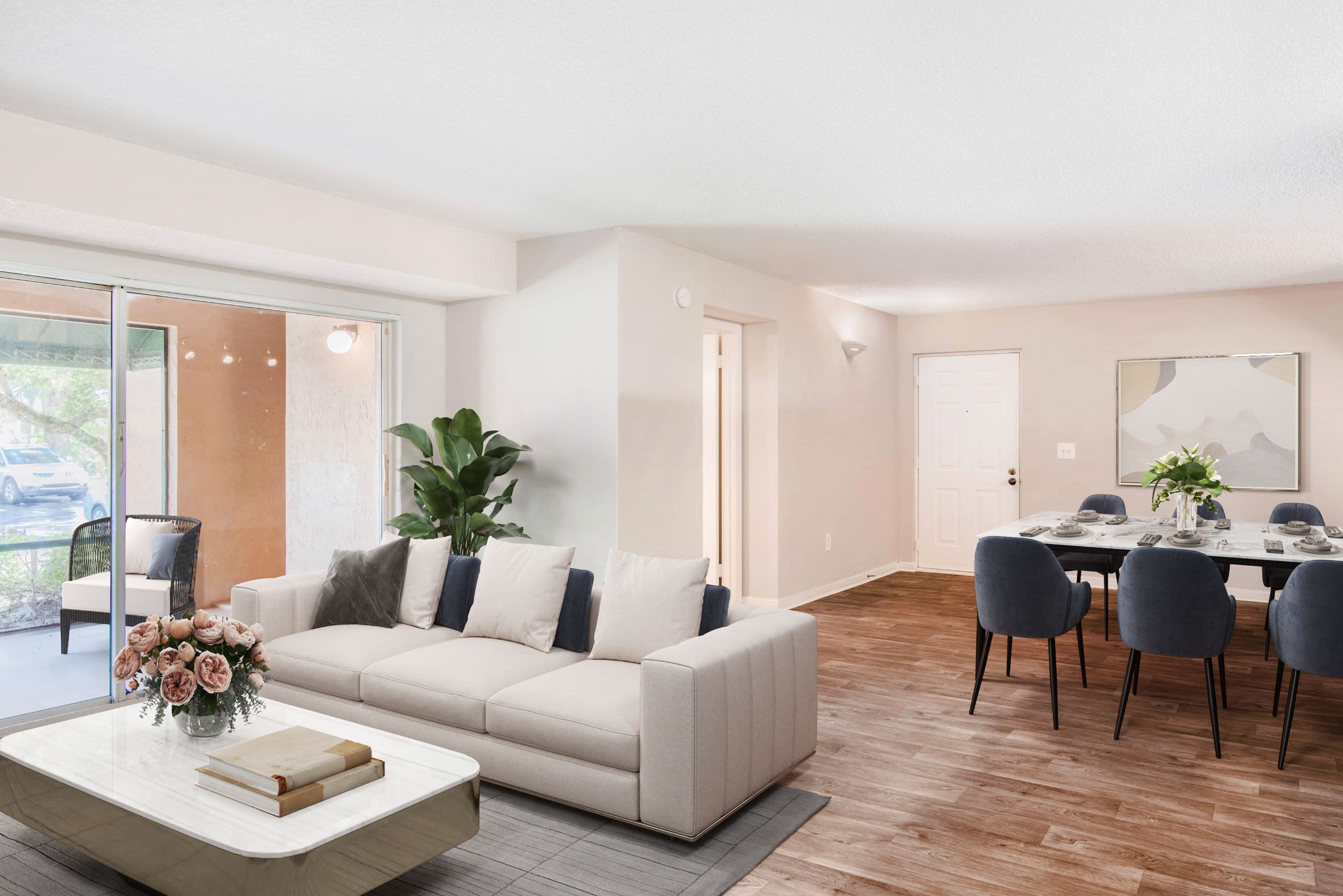 Coconut Palm Club Apartments 8 of 12