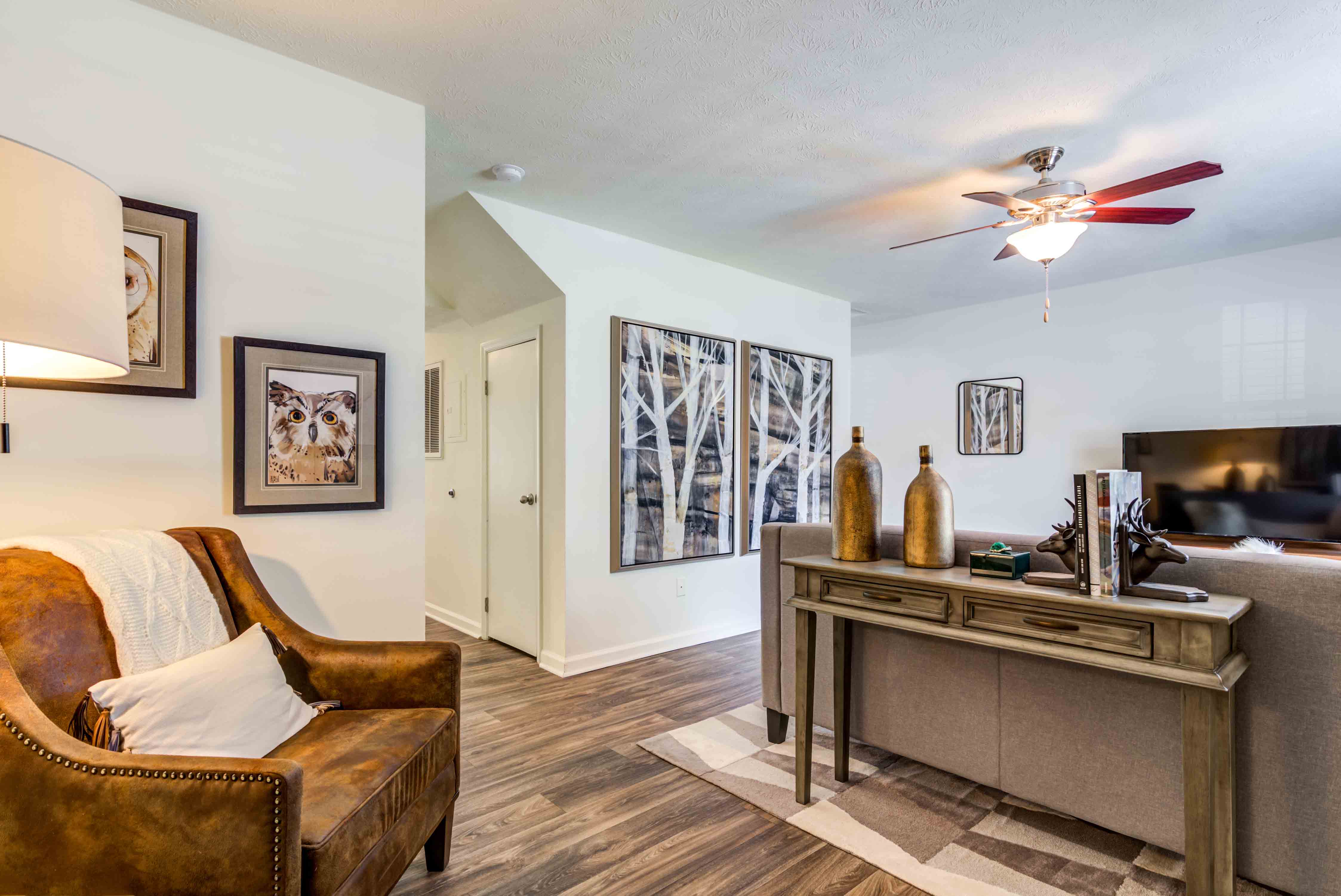 Eagle Pointe Apartment Homes 8 of 12