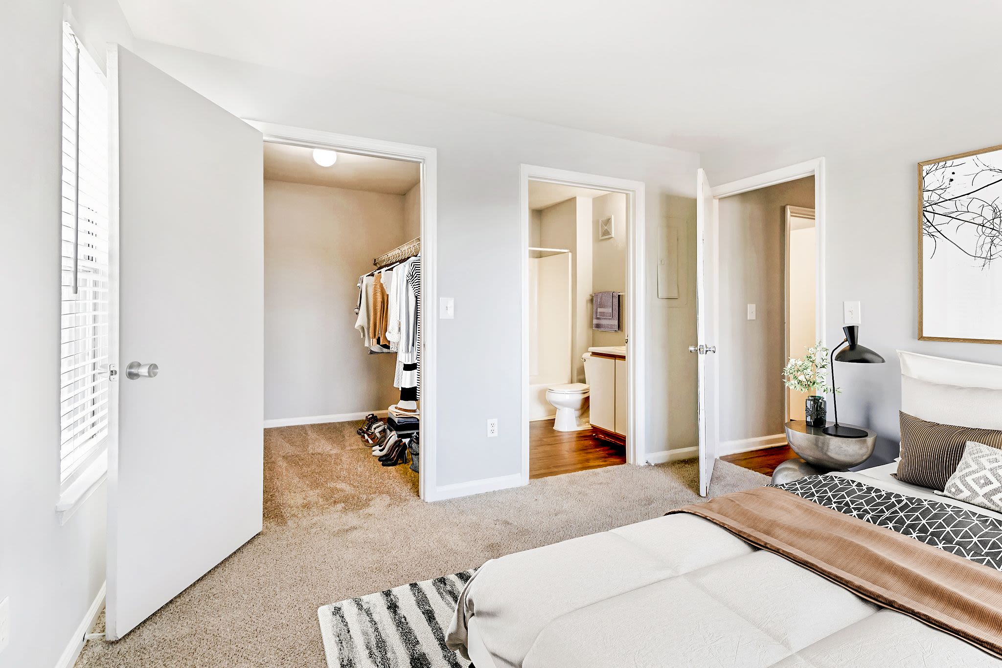 Columbia Hills Apartments 6 of 12
