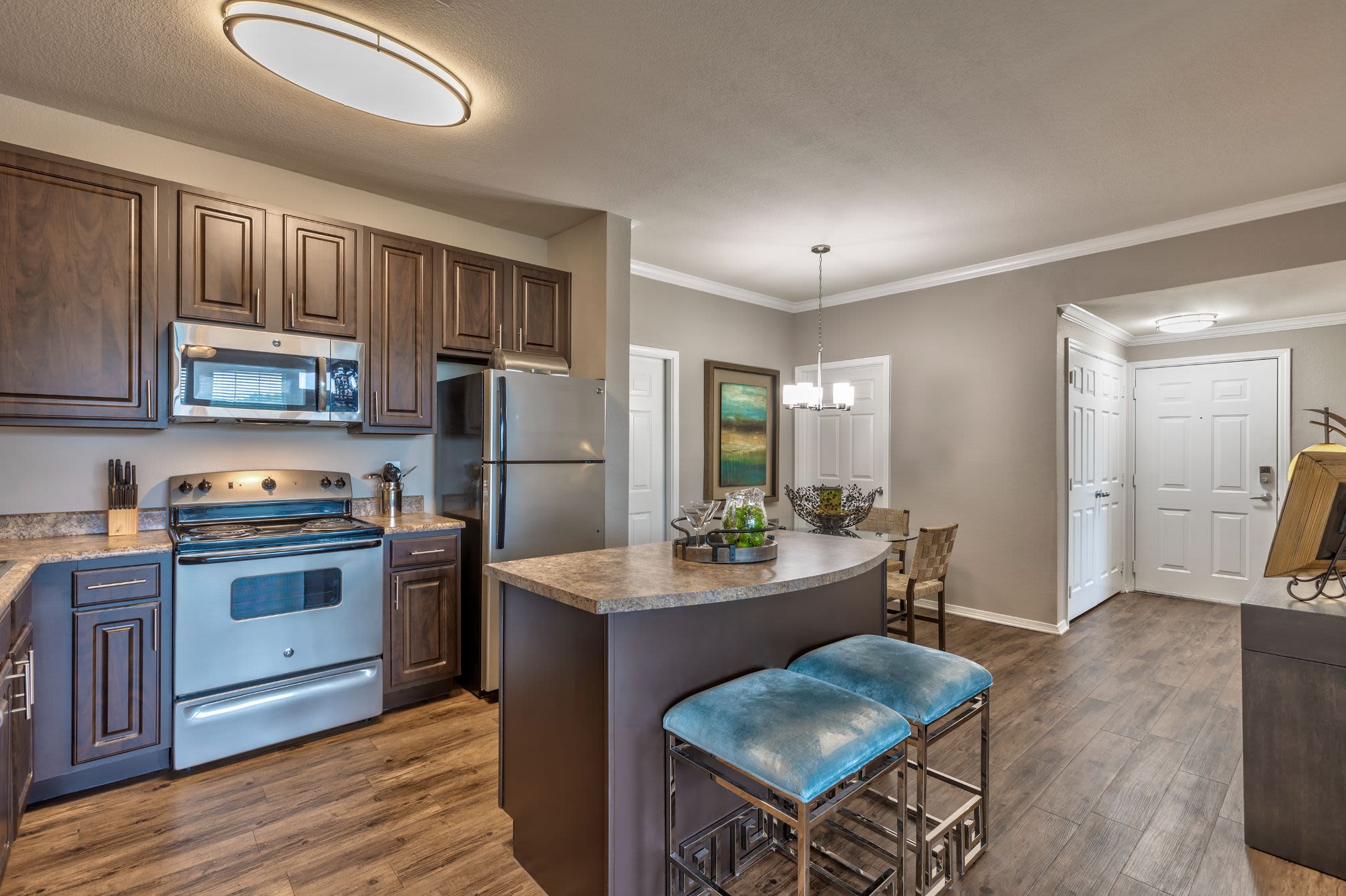 Hickory Point Apartments 6 of 12