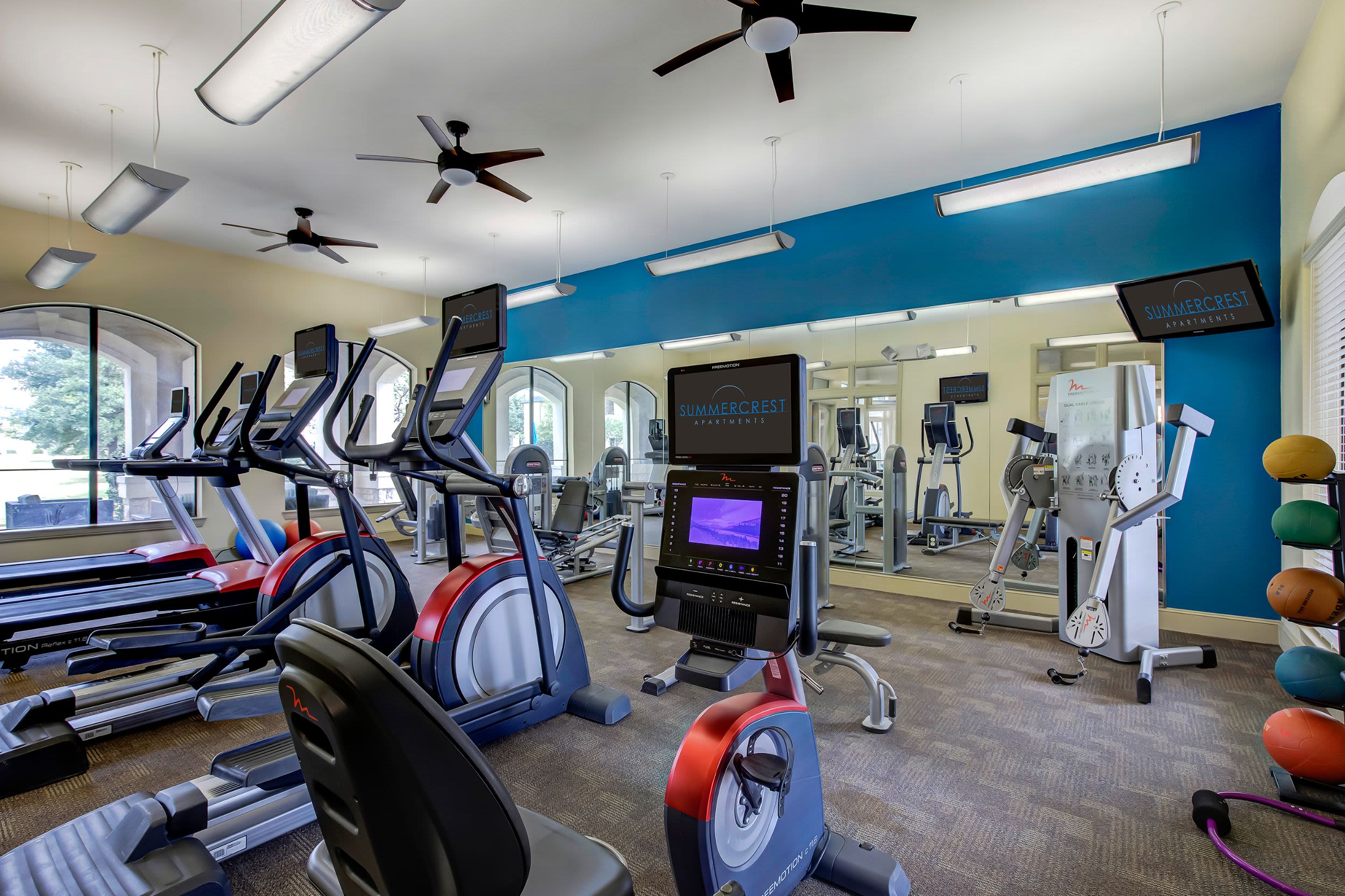 Summercrest Burleson Apartments 5 of 10