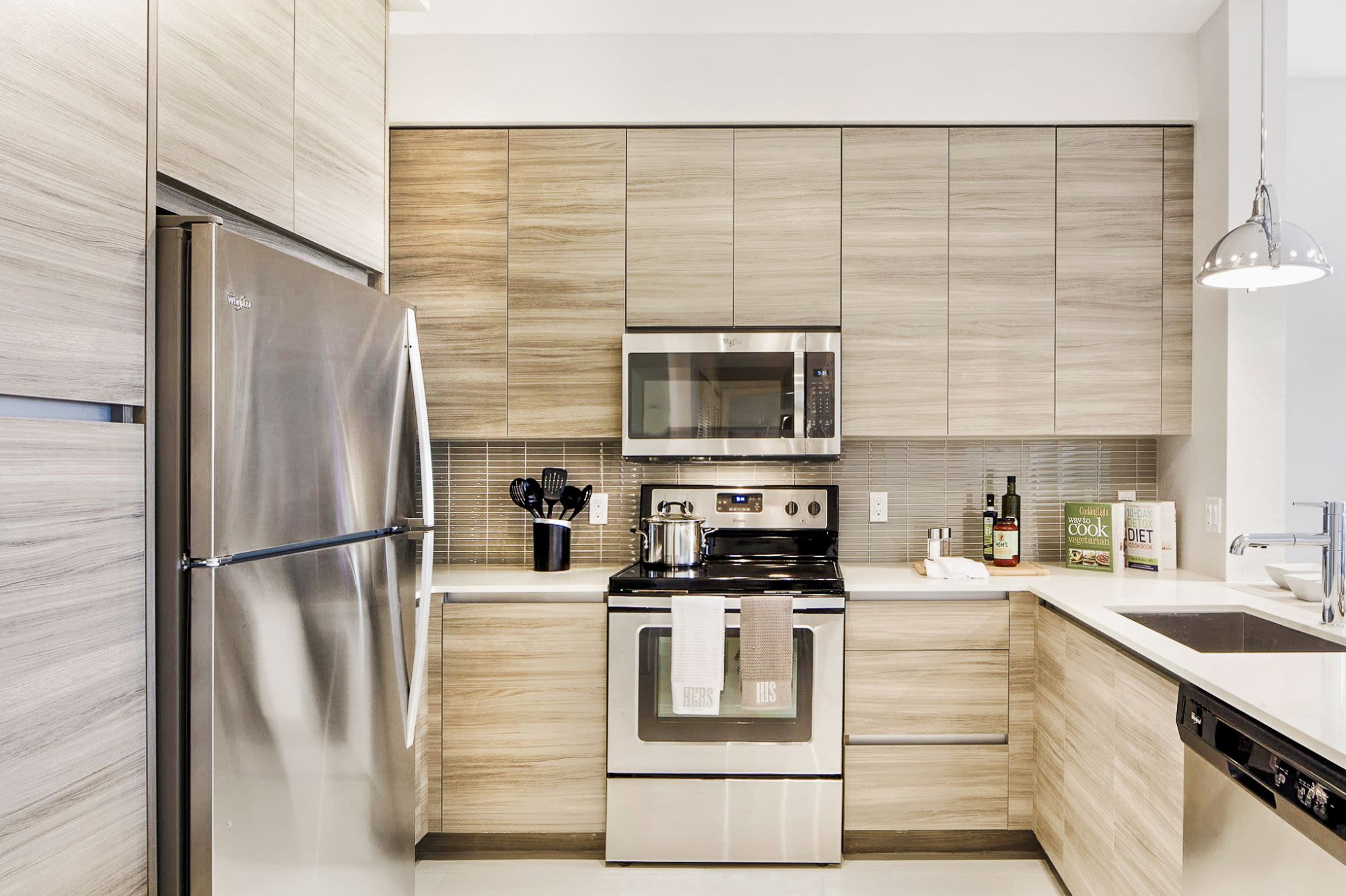 The Palmer Dadeland Apartments 7 of 12