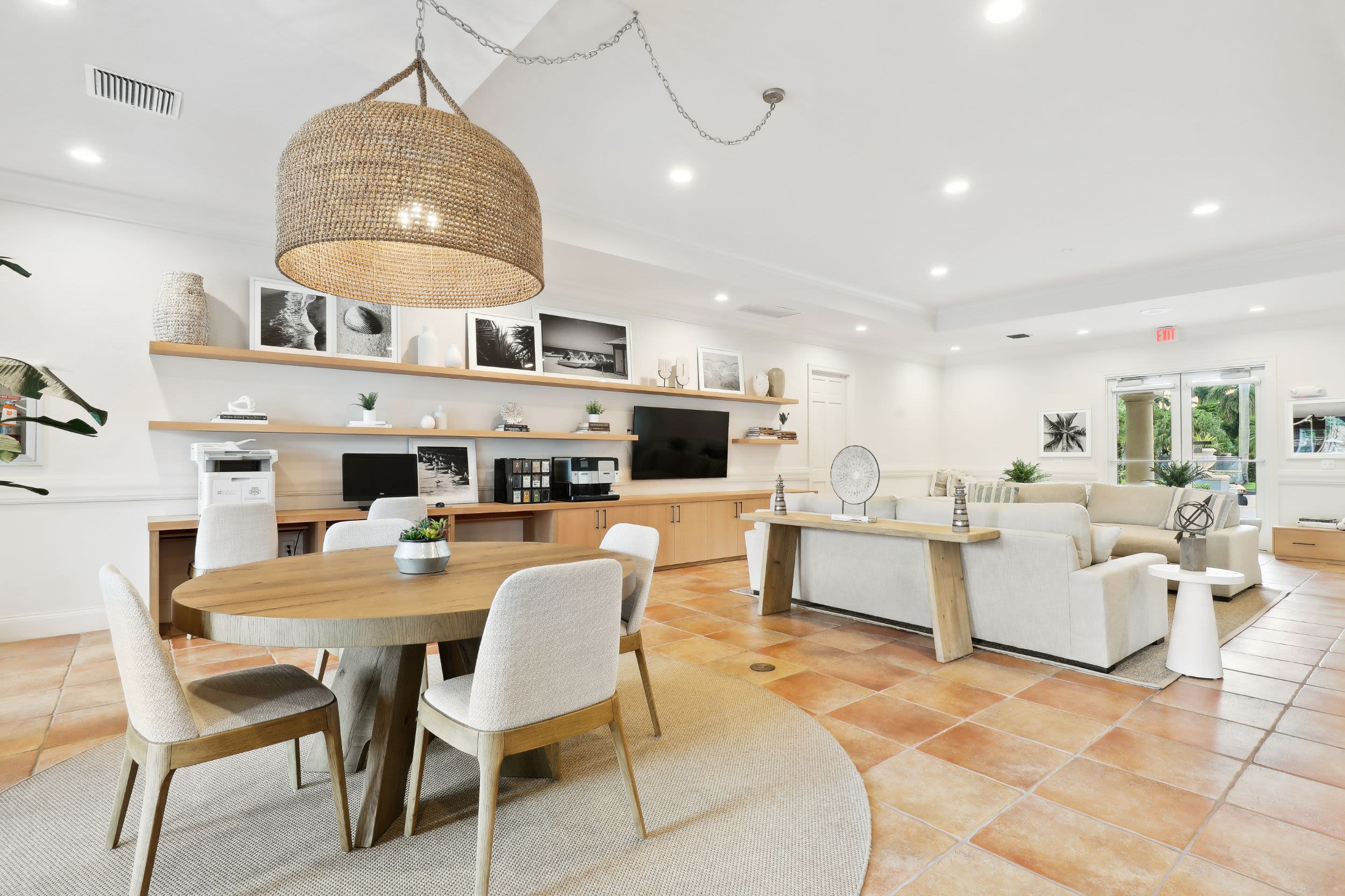 The Enclave Apartments at Waterways 6 of 12