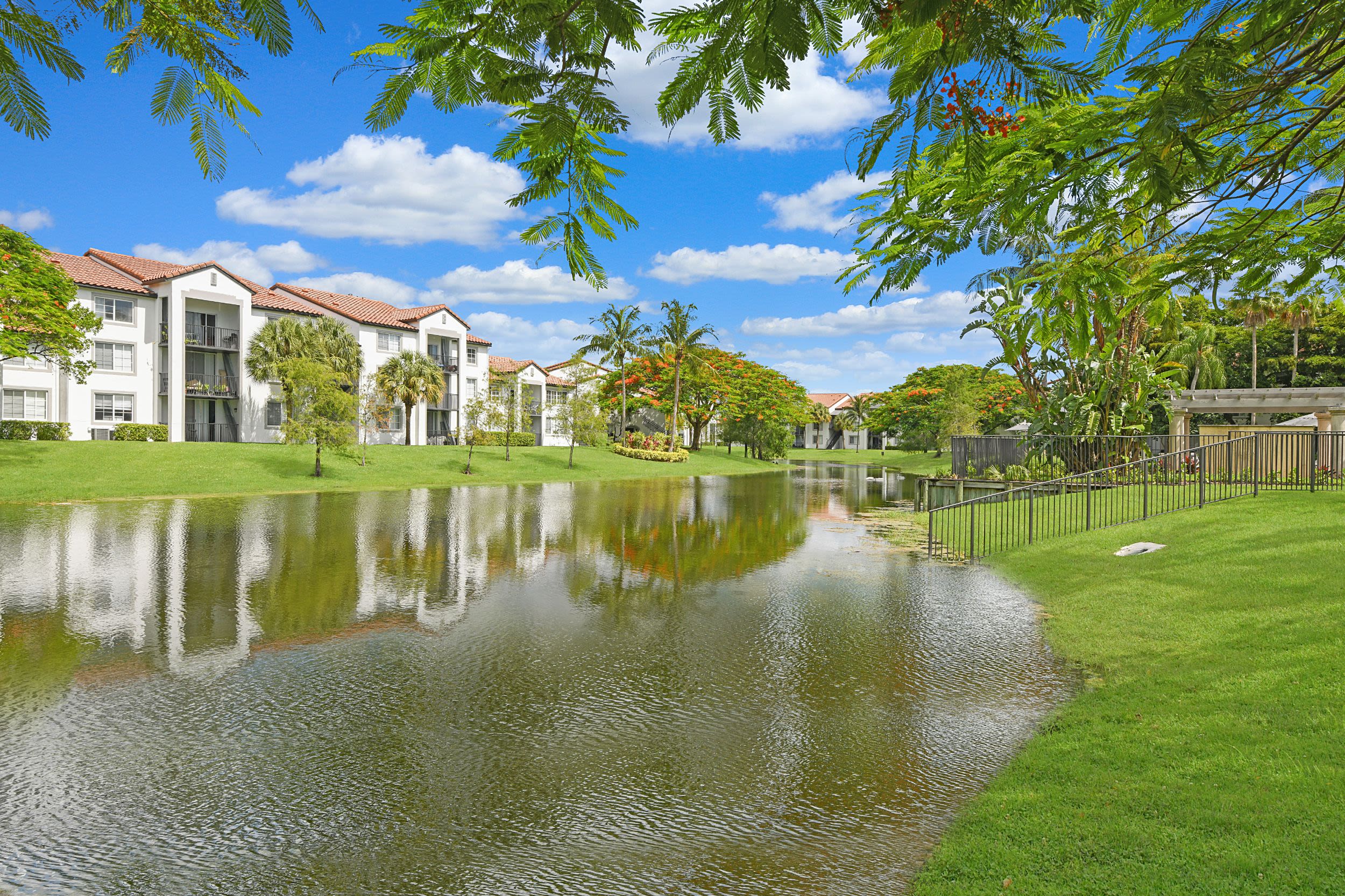 The Enclave Apartments at Waterways 10 of 12
