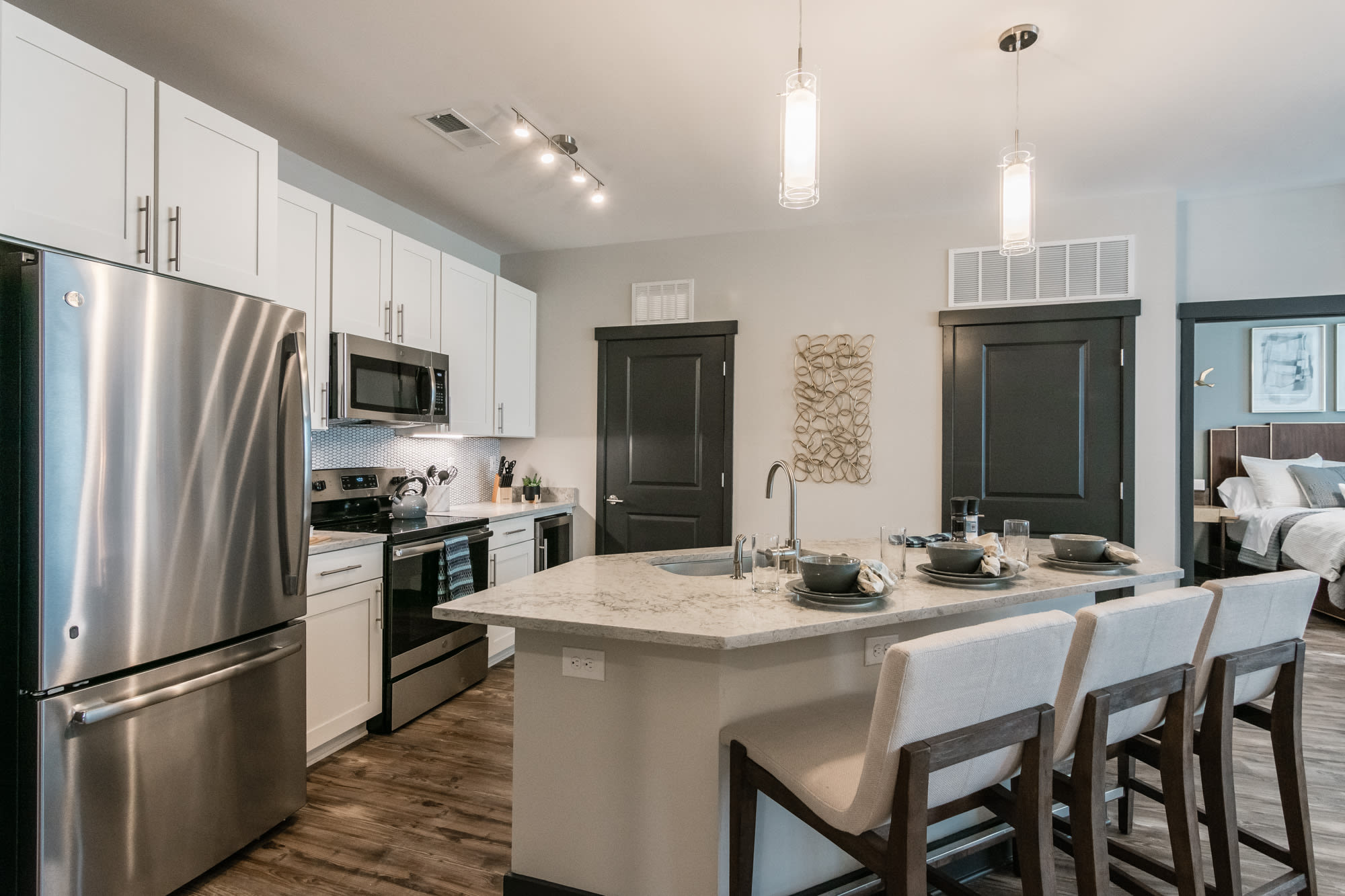 Vintage Gateway Apartments 4 of 12