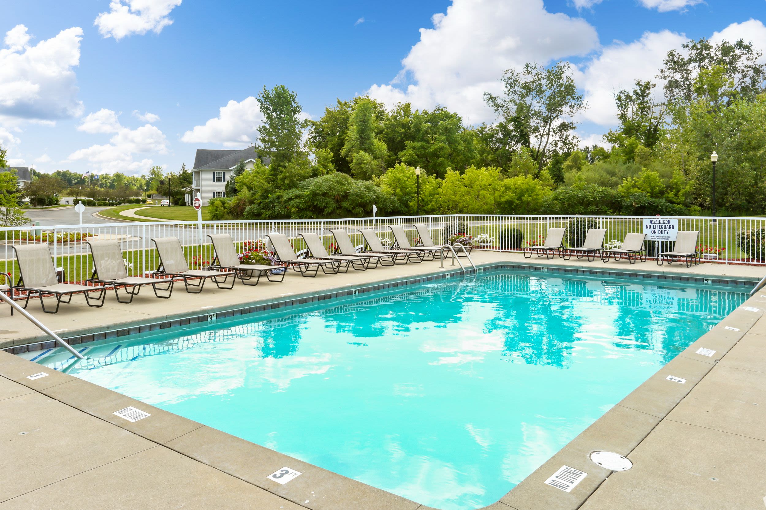 Woodland Lakes Apartments 2 of 12