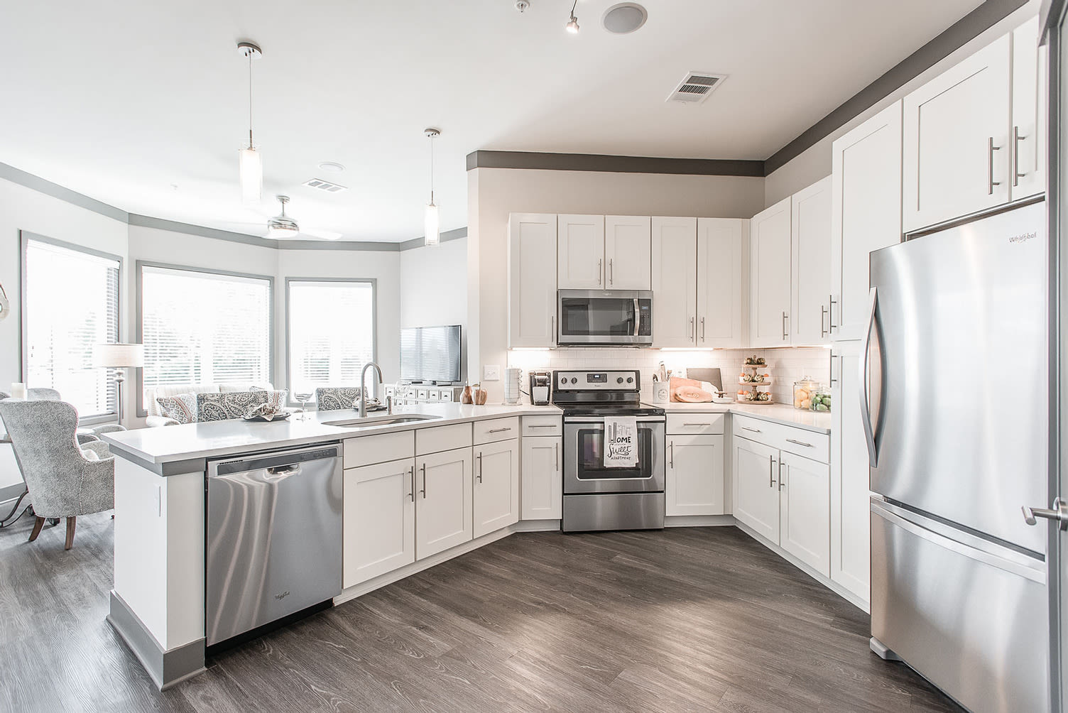 Vintage at the Avenue Apartments 7 of 12