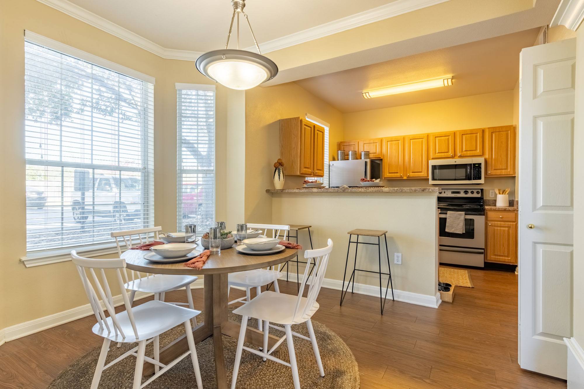 The Estate on Quarry Lake Apartment Homes 6 of 12