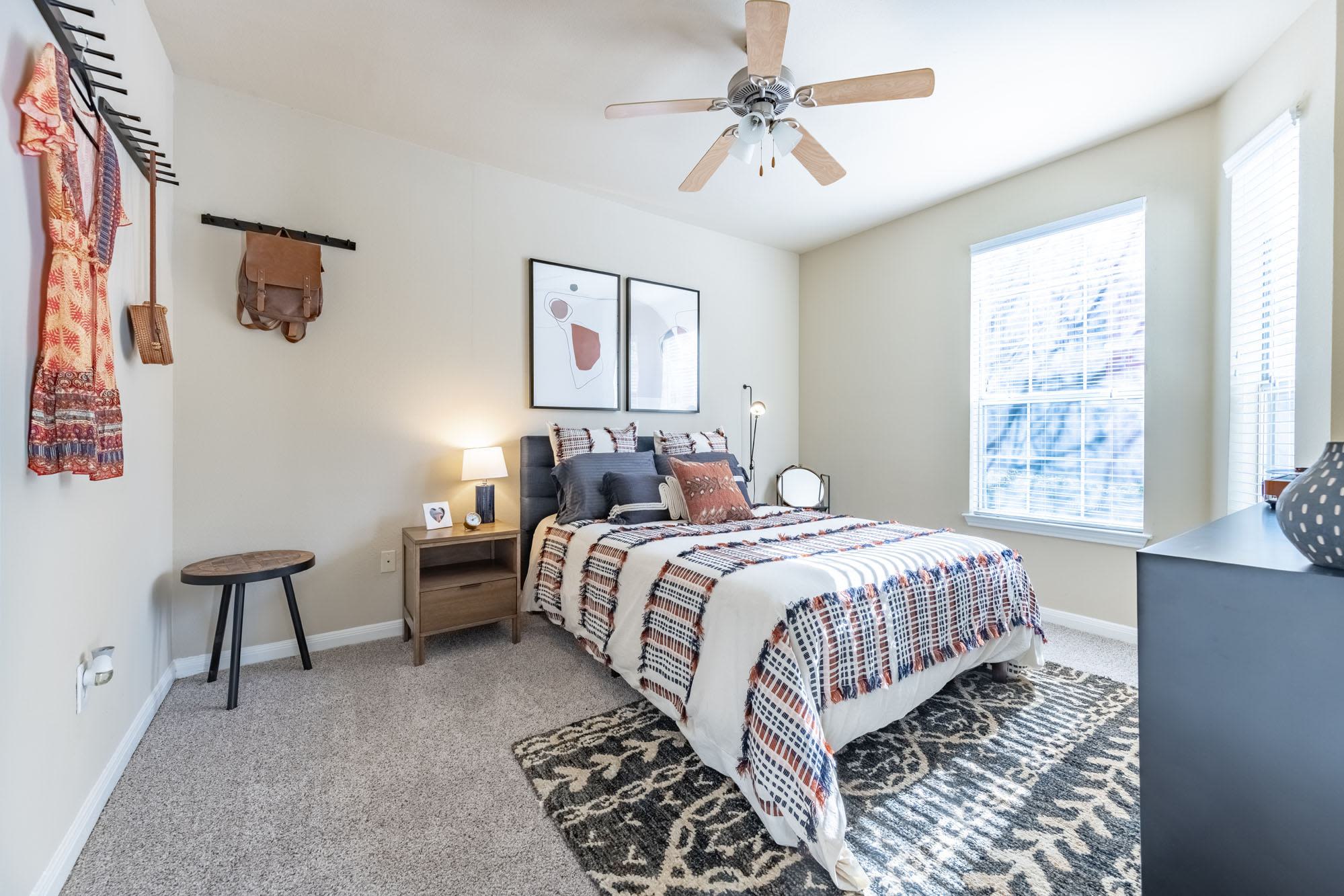 The Estate on Quarry Lake Apartment Homes 5 of 12