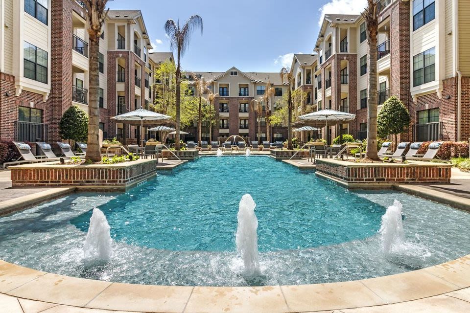 Villas at Bunker Hill Apartments 3 of 12
