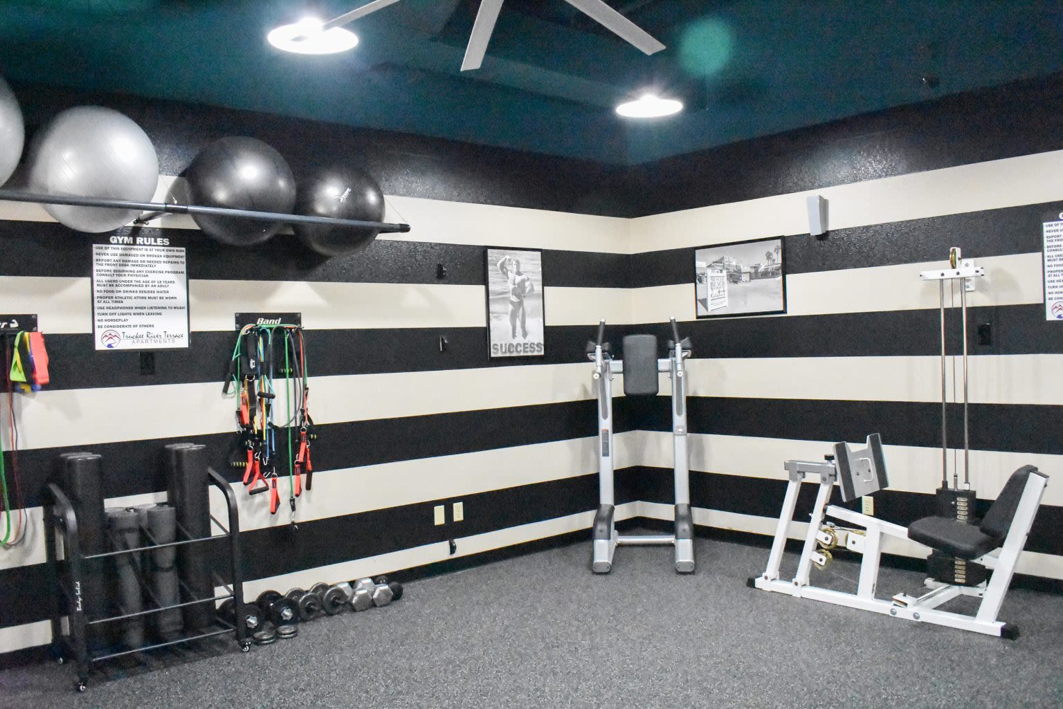 A well-equipped fitness center at Truckee River Terrace in Reno, Nevada