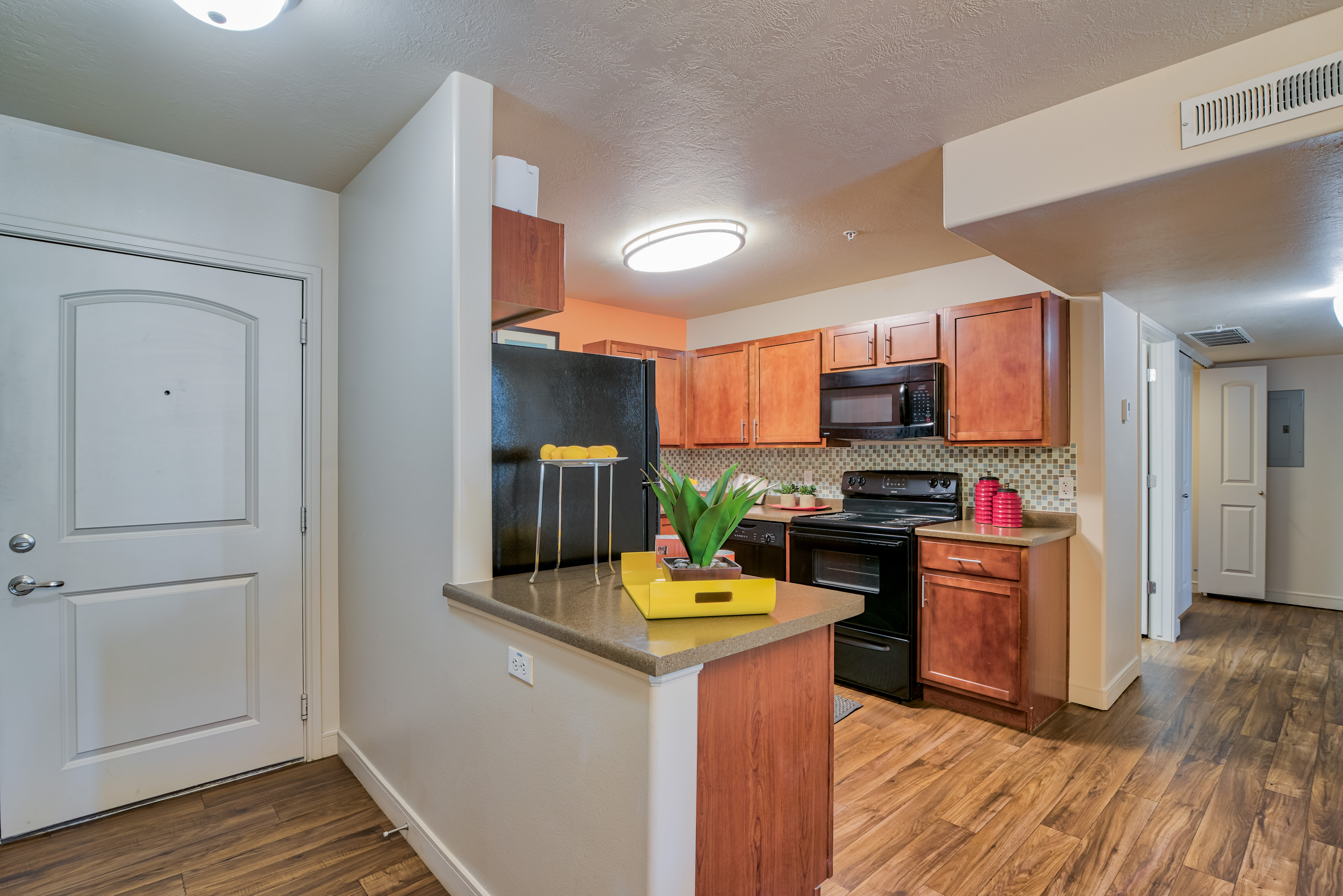 Meadowbrook Station Apartments 4 of 11