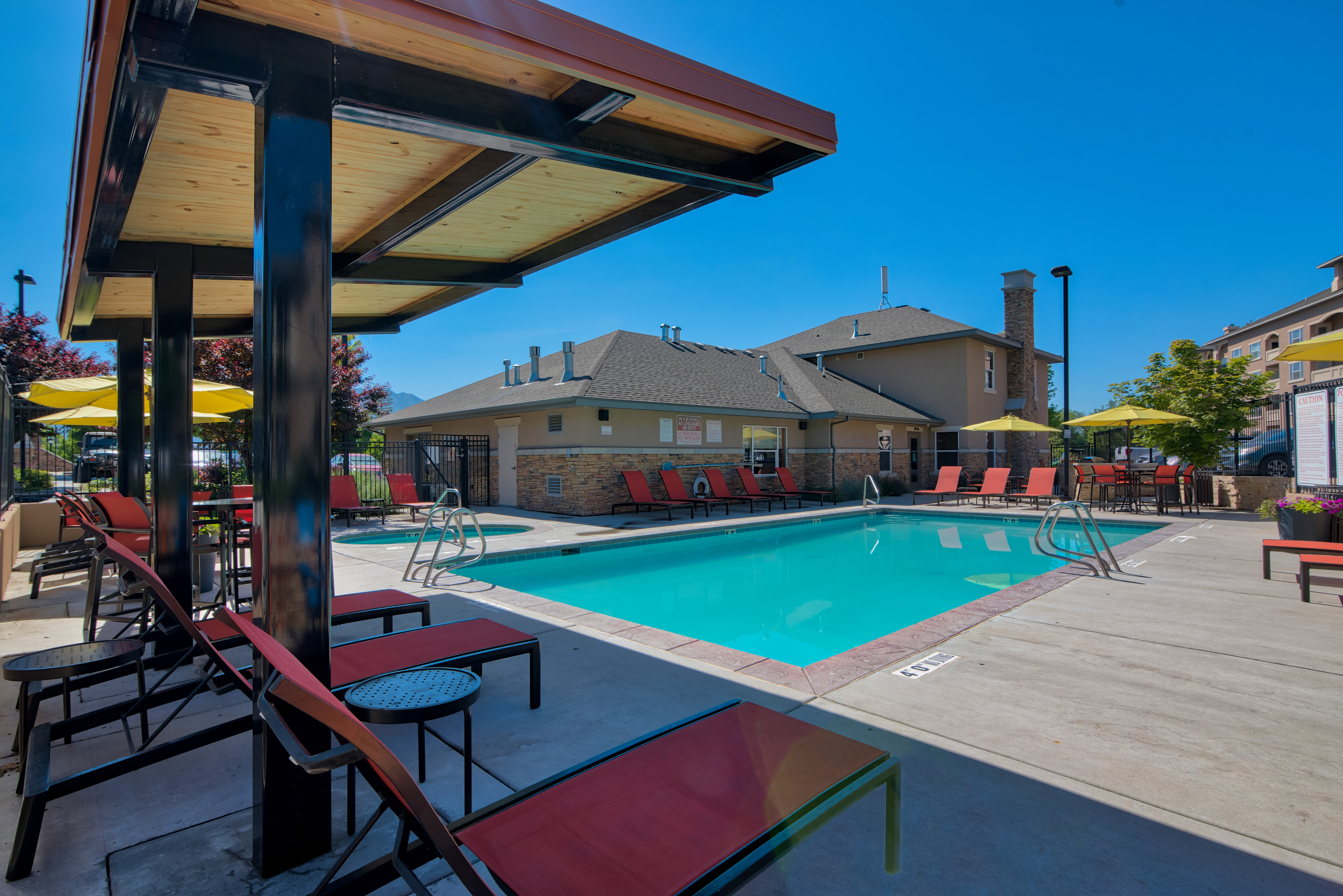 Meadowbrook Station Apartments 5 of 11