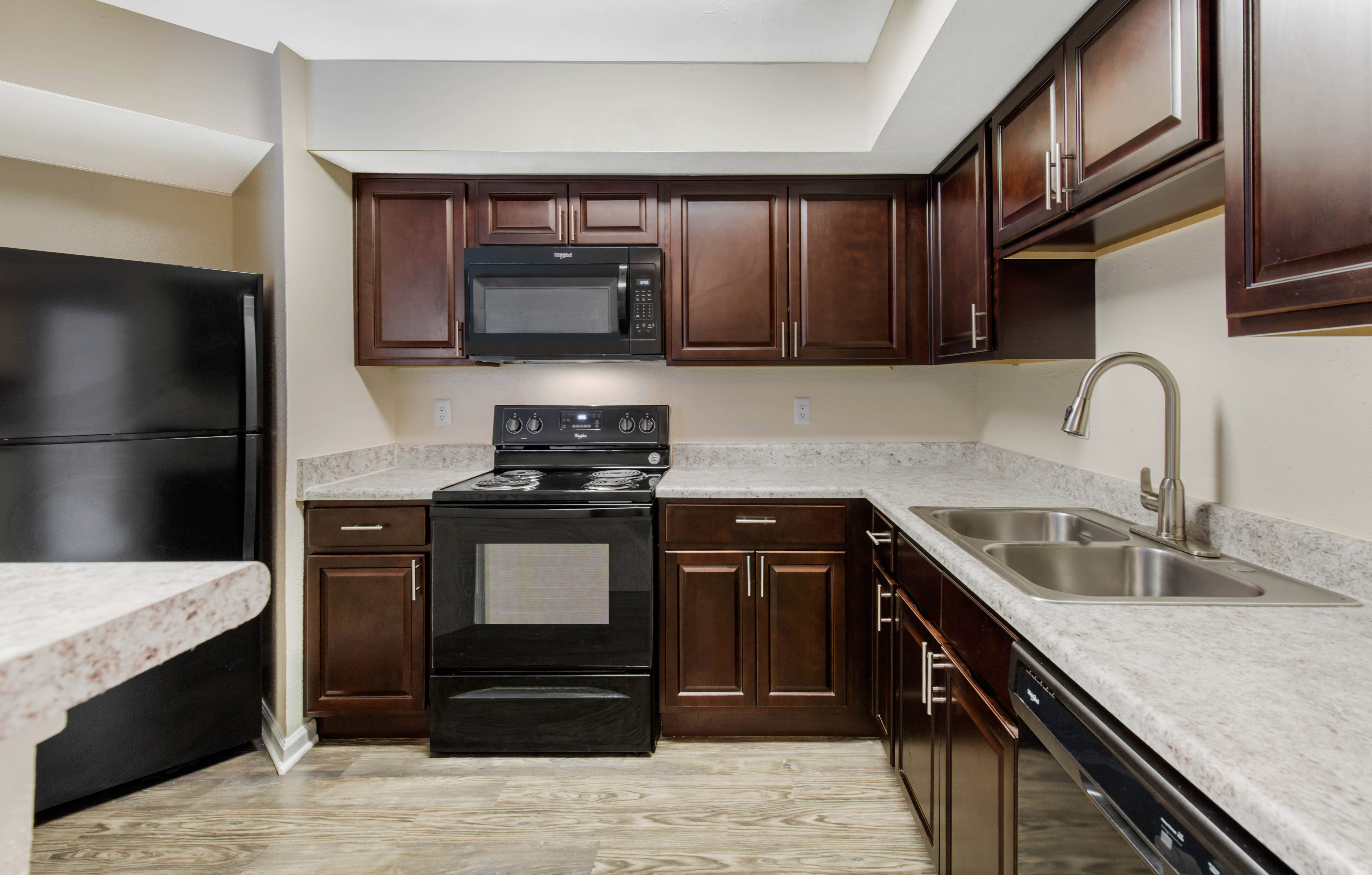 Chesapeake Bay Apartments 3 of 7
