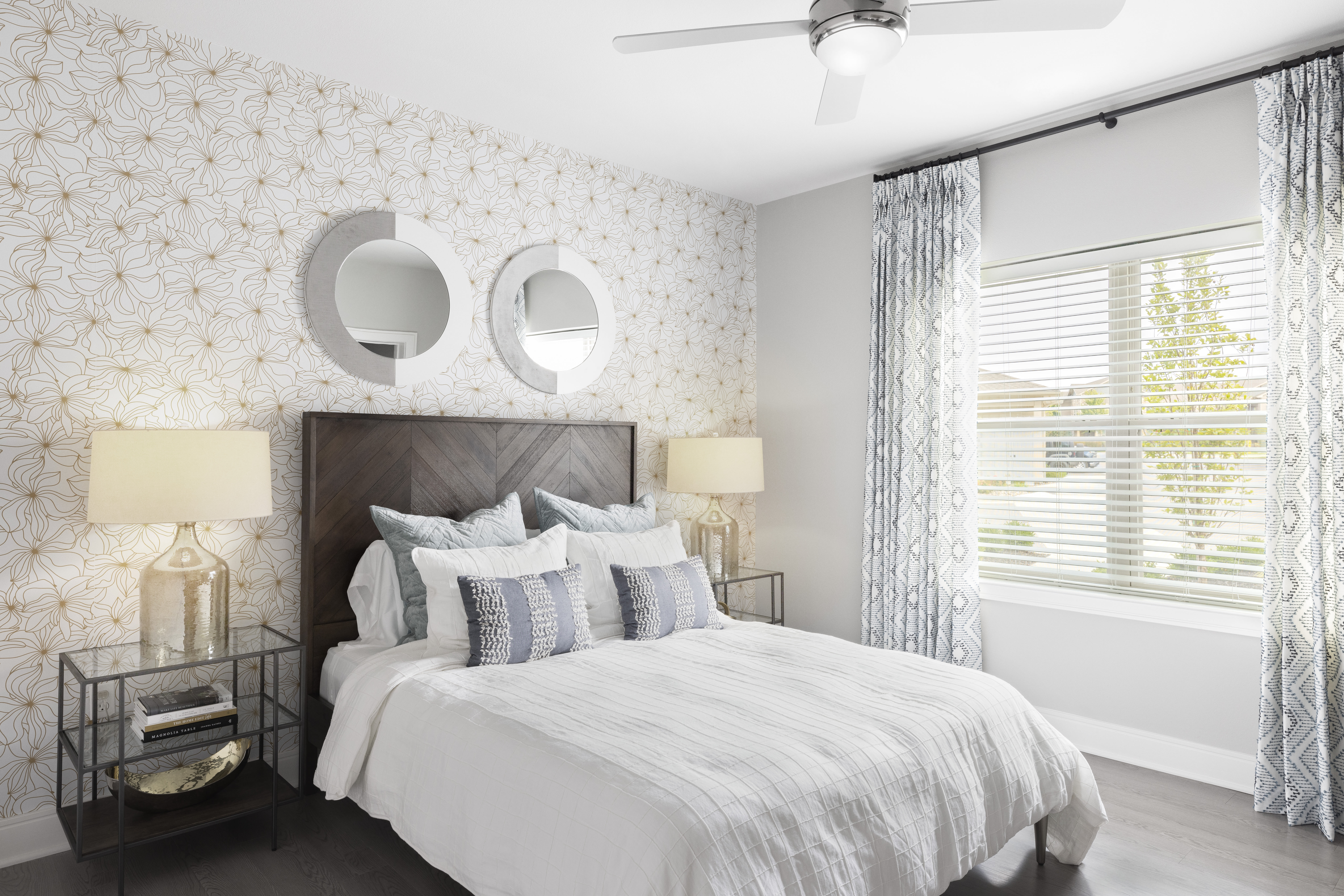 Vale Overland Park Apartments 10 of 12