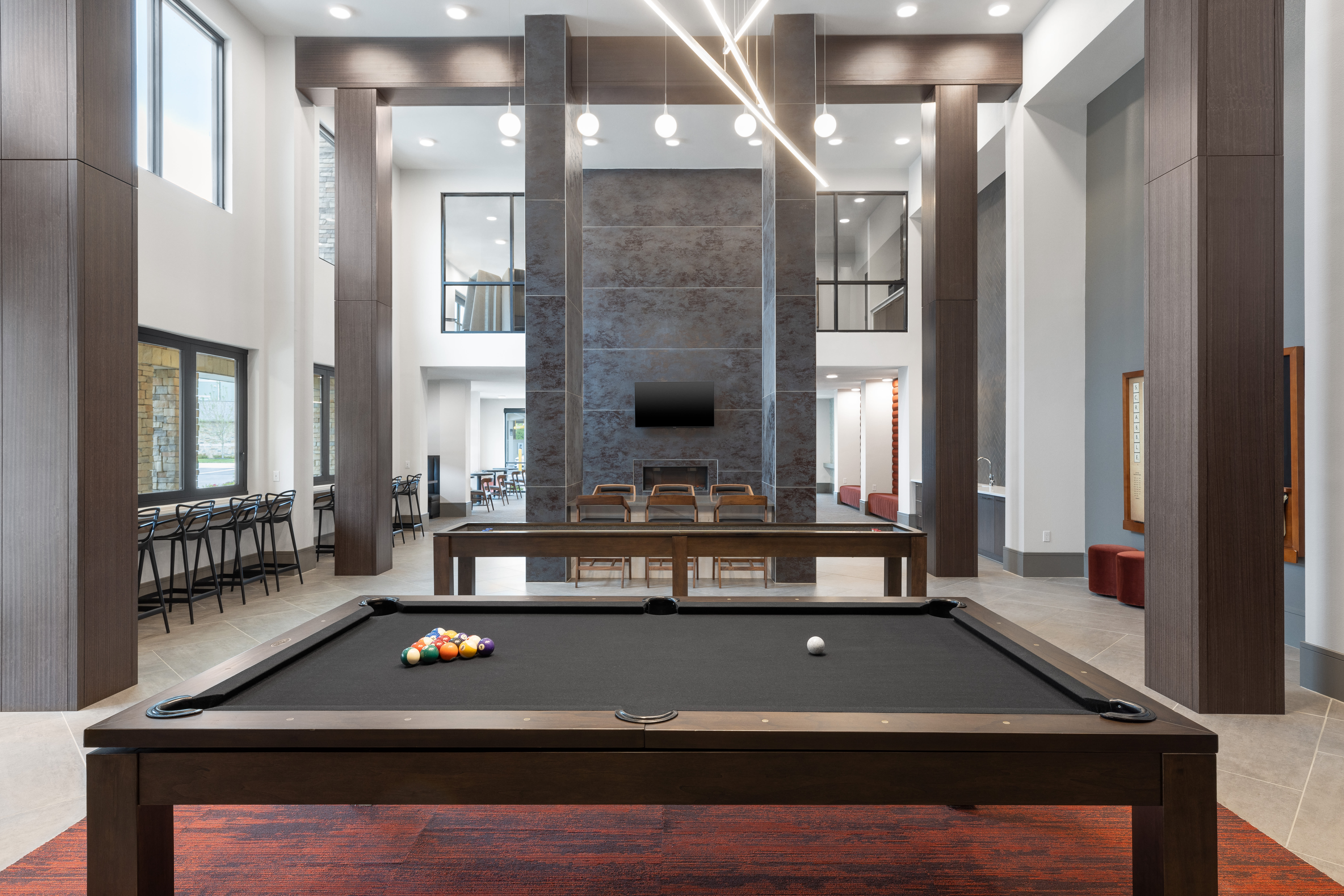 Vale Overland Park Apartments 4 of 12