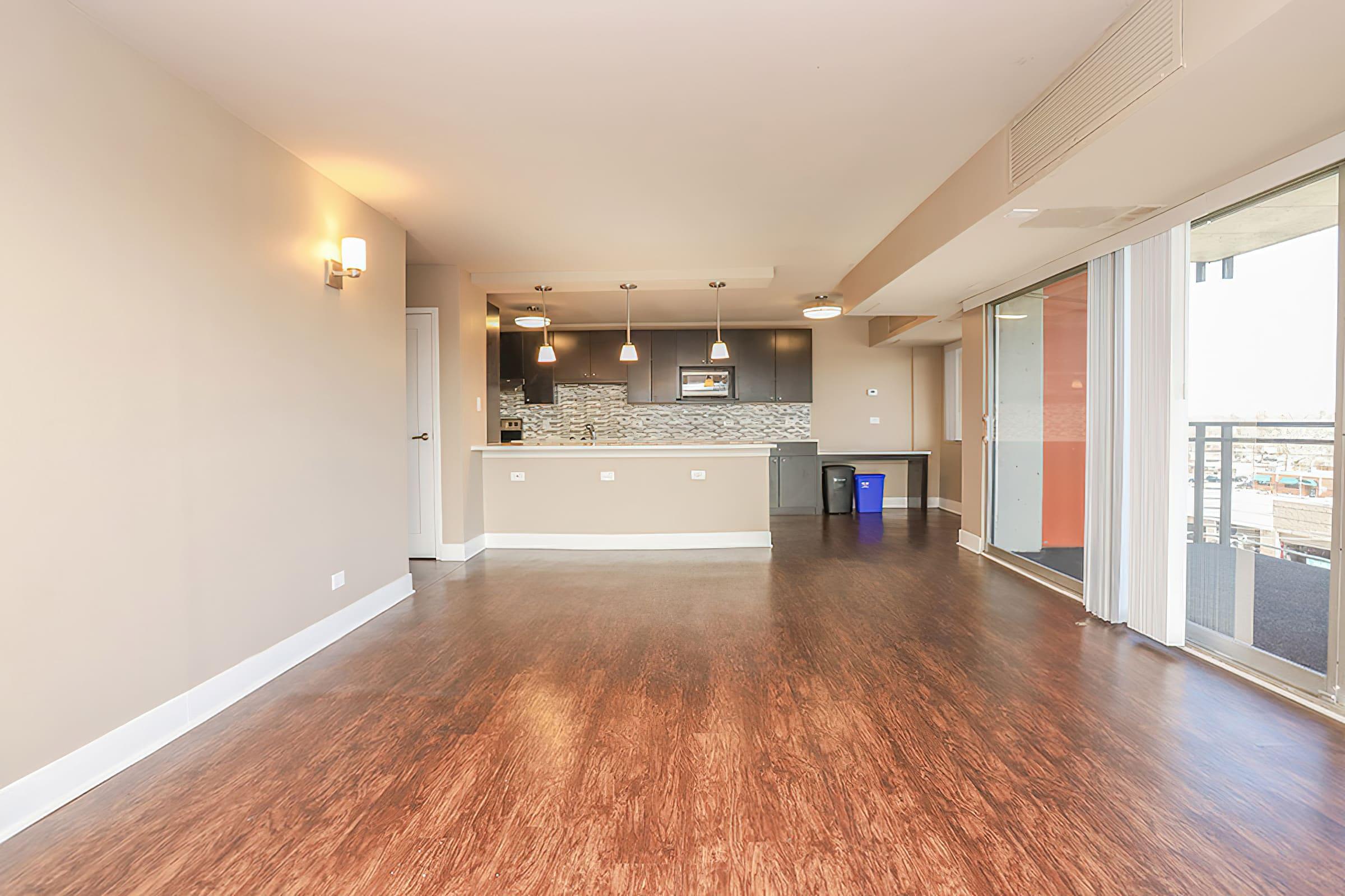 Wellshire Apartments 3 of 12