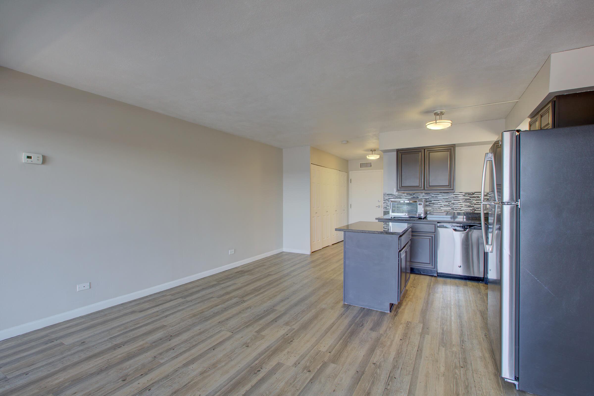 Wellshire Apartments 9 of 12