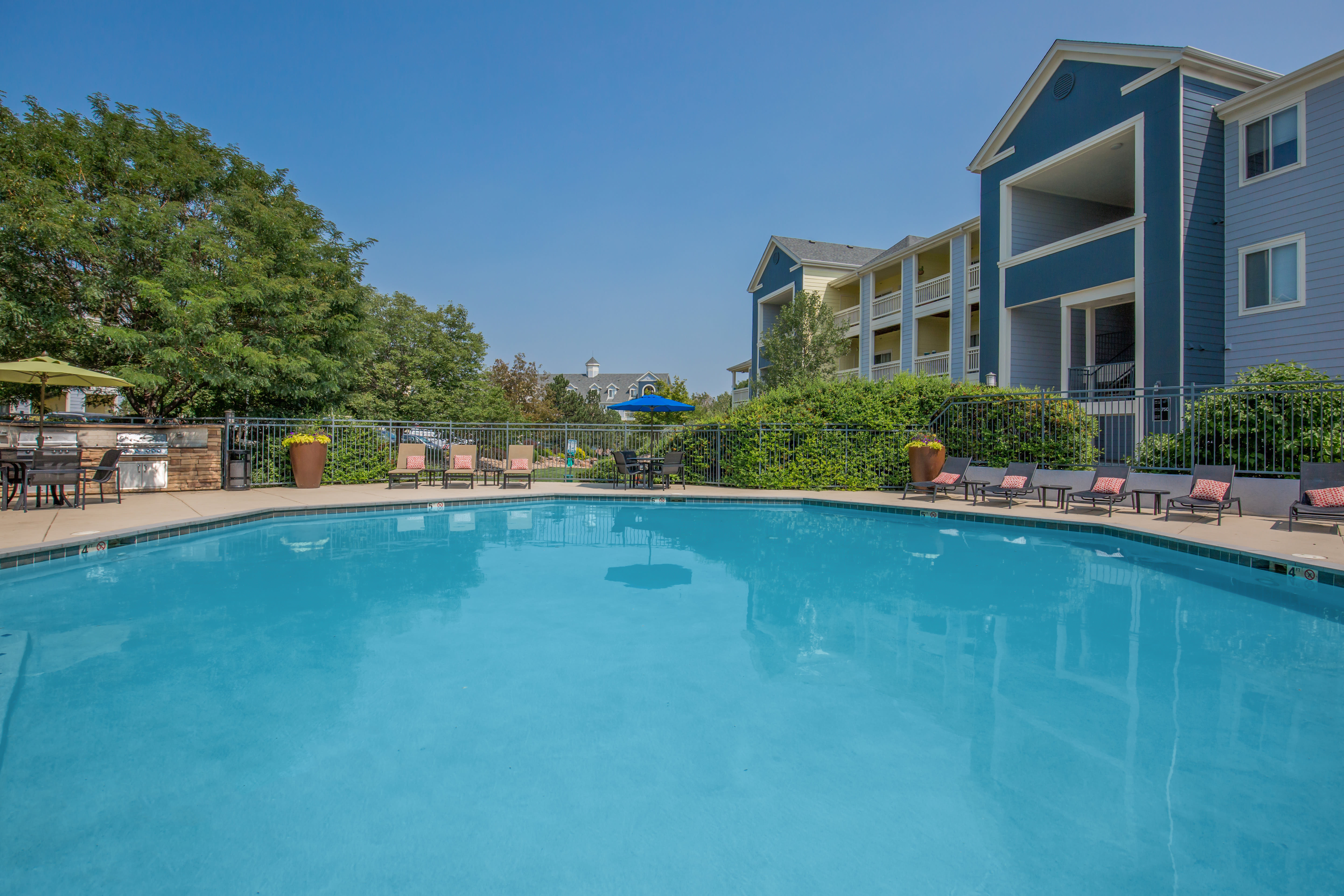 Pool at One Belmar Place (6 of 6)