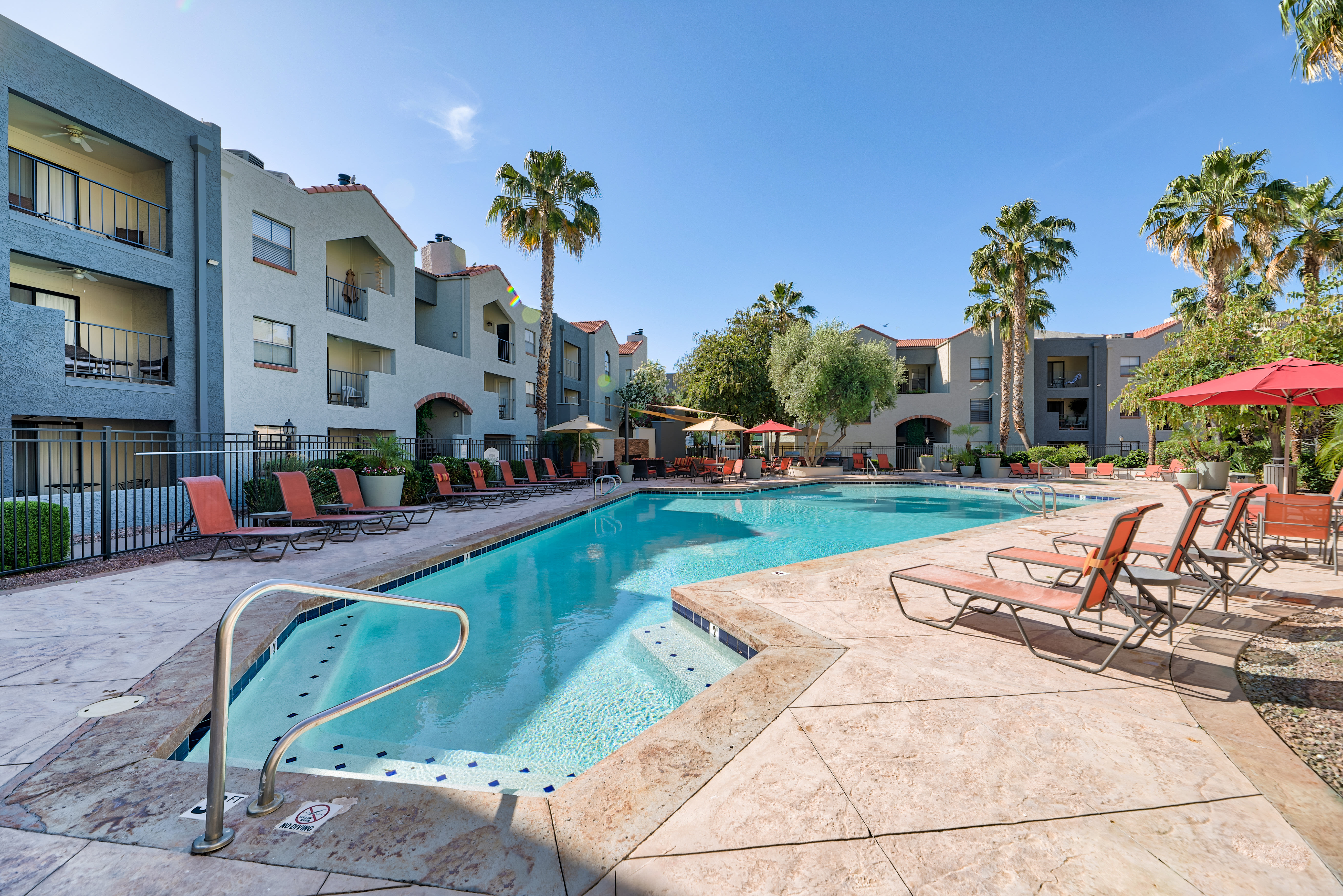 Greenspoint at Paradise Valley 2 of 7
