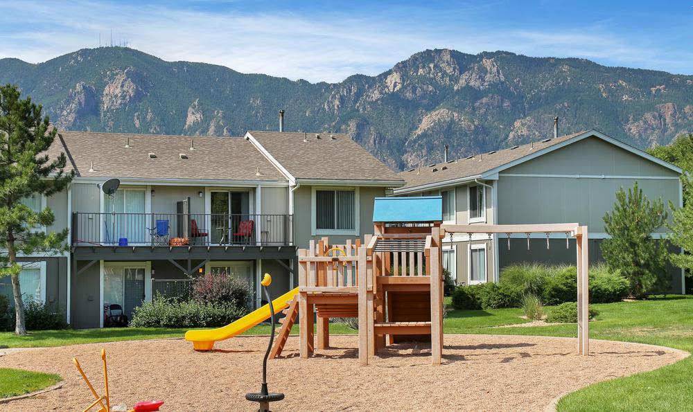 Broadmoor Ridge Apartment Homes 6 of 6