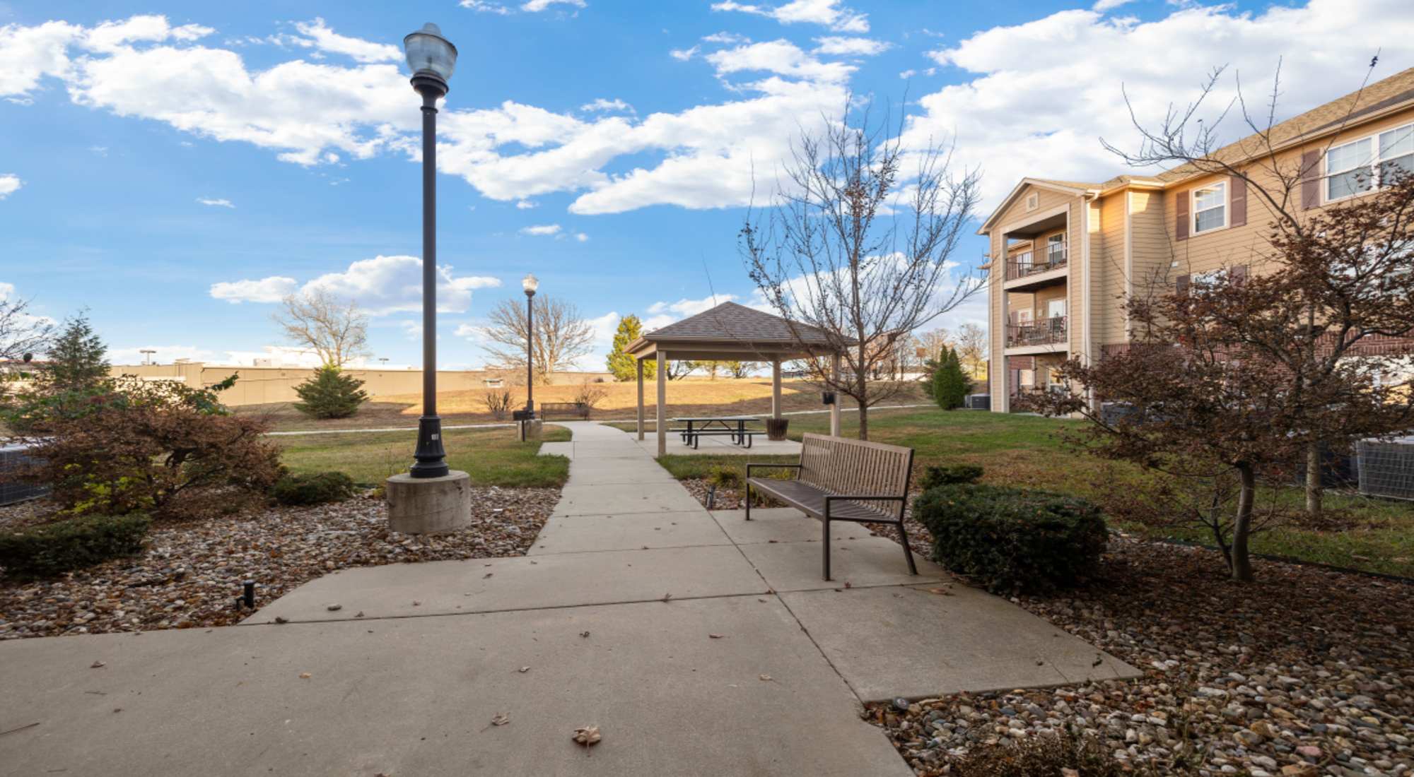 Apartment building photo of BRIAR CREEK VILLAS APTS in Belton, MO