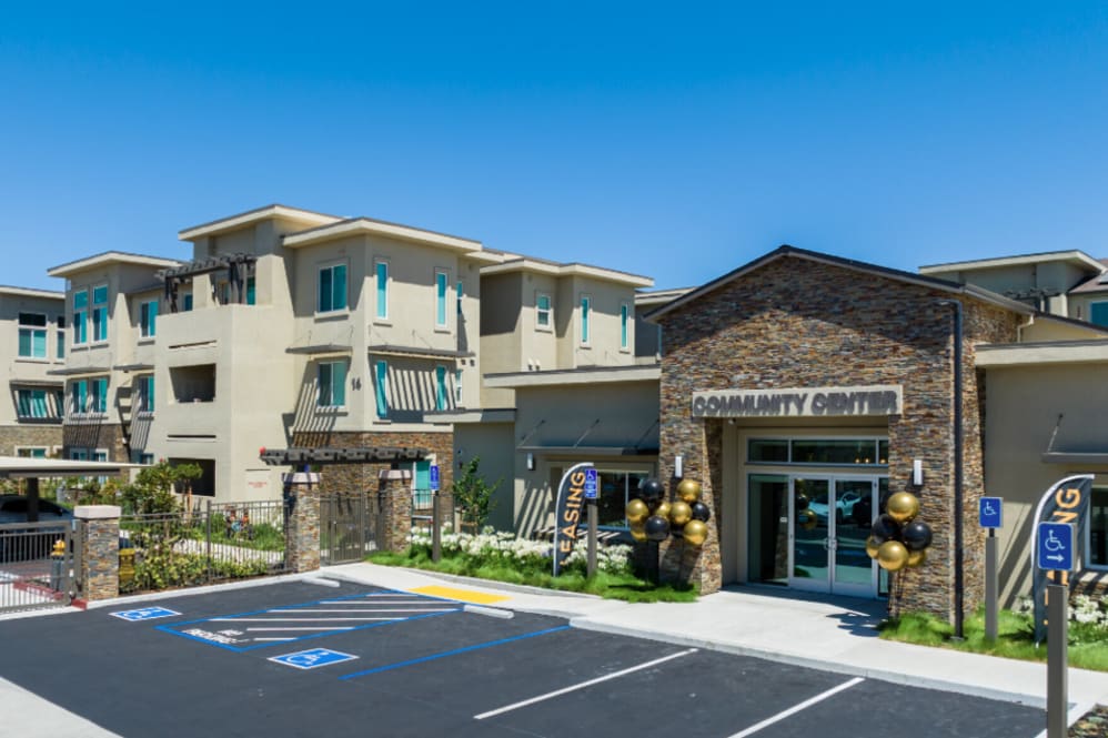 Apartment building photo of Eight Mile House in Stockton, CA