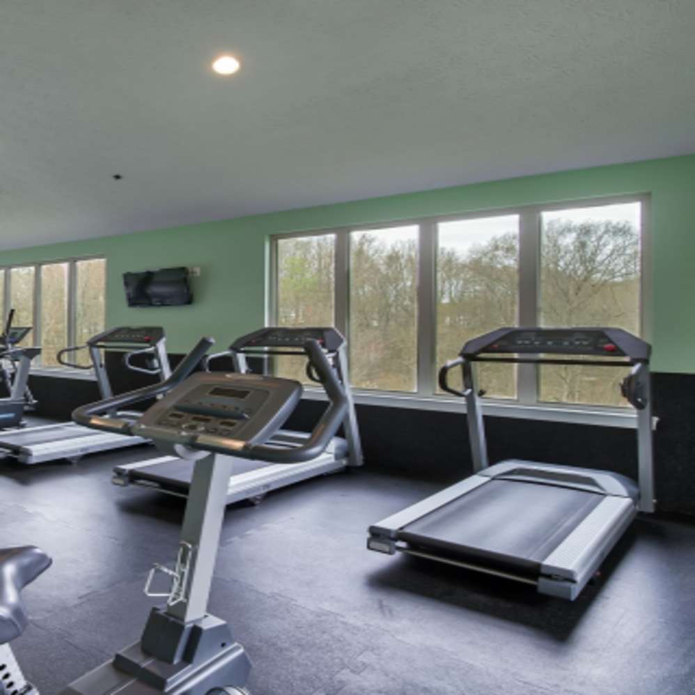1-bedroom apartment at Chatham Commons in Cranberry Township, PA