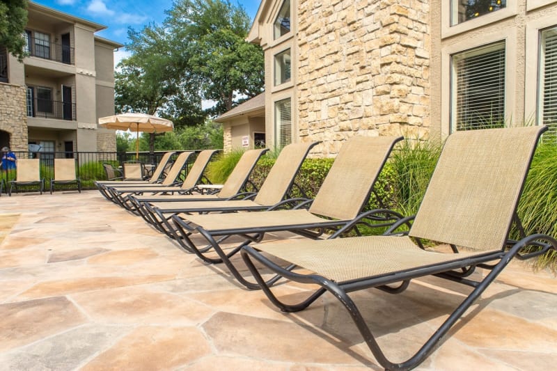 Poolside outdoor lounging The Aidan in Lewisville, Texas