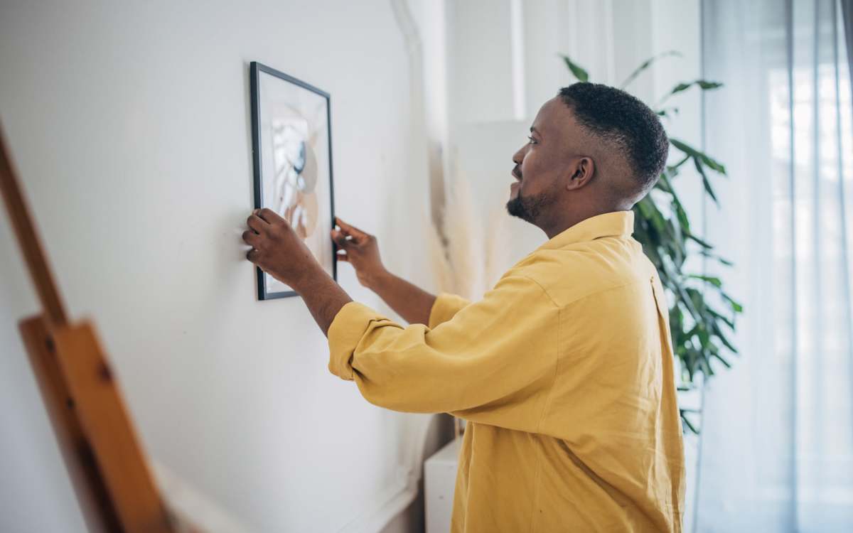 Model bedroom at Woodland Manor in Farmington, New York