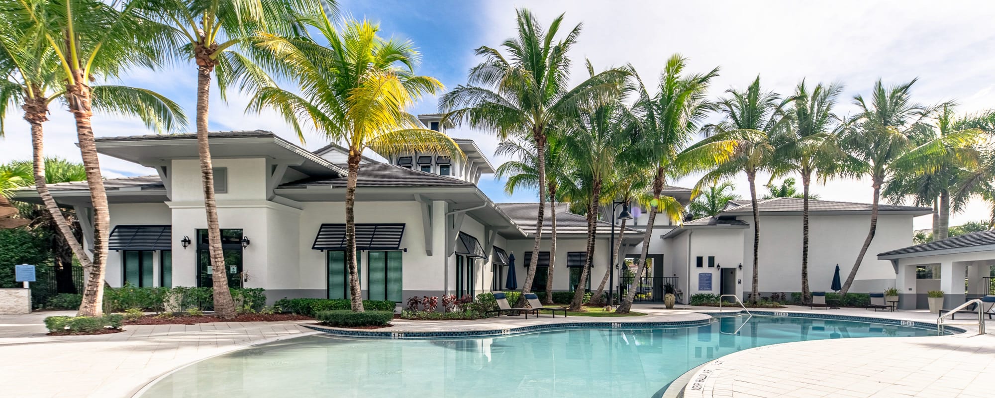 Neighborhood of The Hamptons at Palm Beach Gardens Apartments in Palm Beach Gardens, Florida