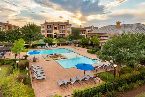 Beautiful aerial view of Onion Creek Luxury Apartments in Austin, Texas