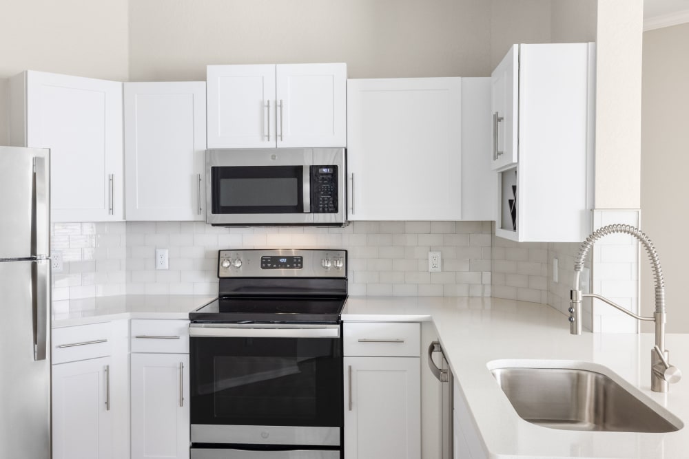 Stainless steel kitchen appliances at Verandahs of Brighton Bay in St. Petersburg, Florida