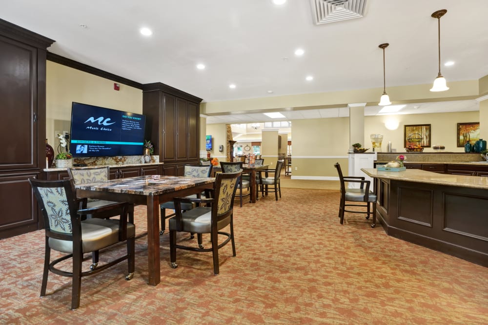 An elegant dining area at Dale Commons in Modesto, California