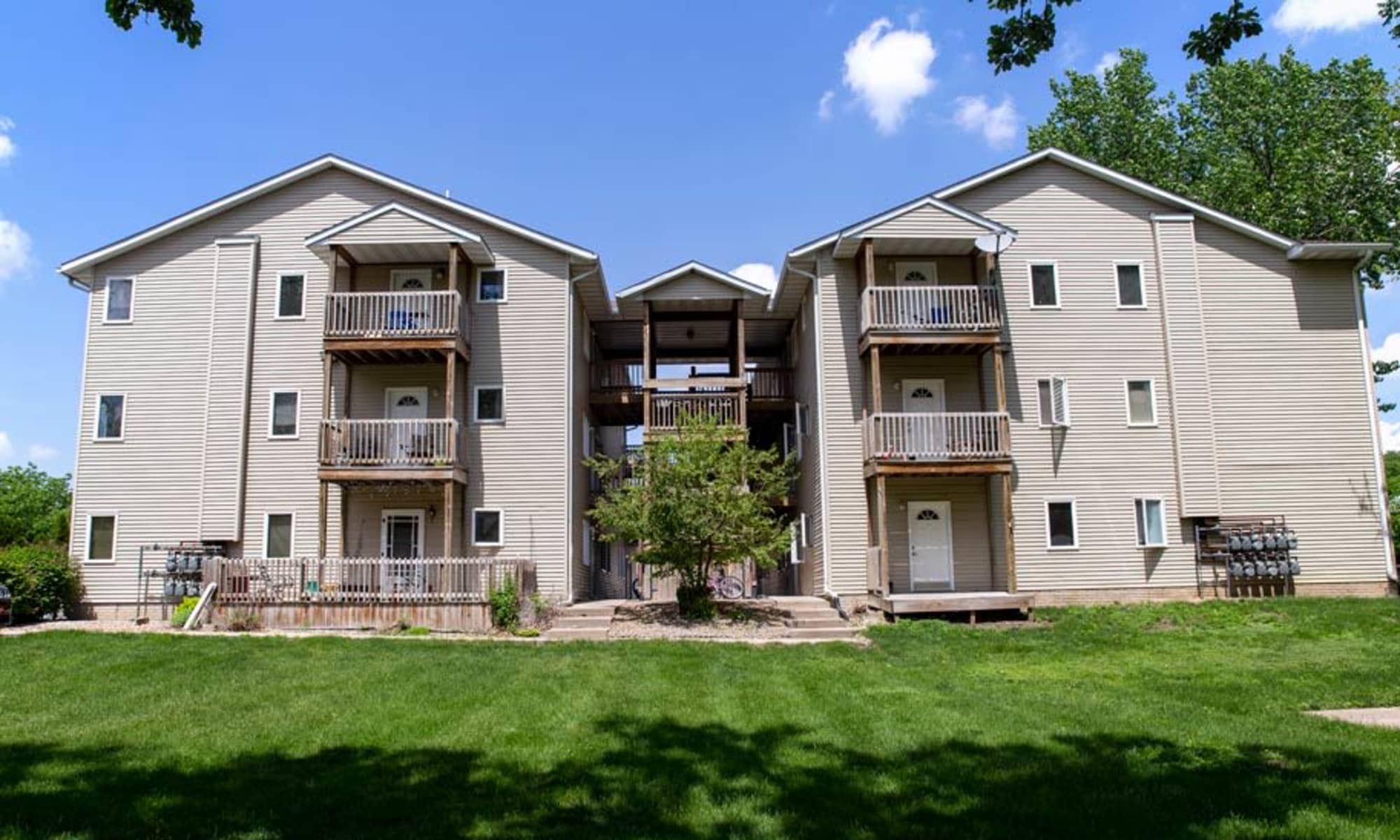 Unique Apartments Close To Campus Ames Iowa With Luxury Interior