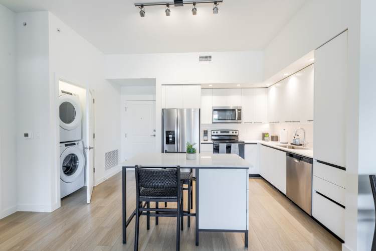 Beautiful and spacious kitchen at South Pointe Apartments in Miami Lakes, Florida