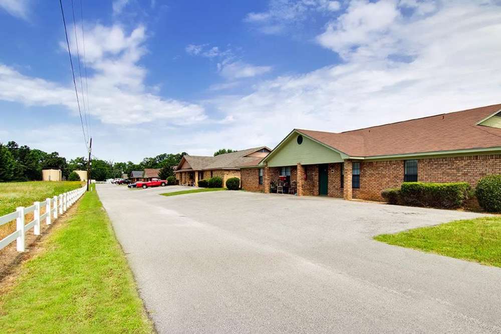 Charming community at Parkview Estates in Liberty City, Texas