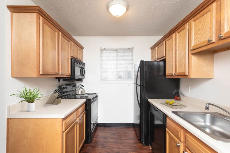 Upgraded kitchen at Waverlywood Apartments and Townhomes in Webster, NY