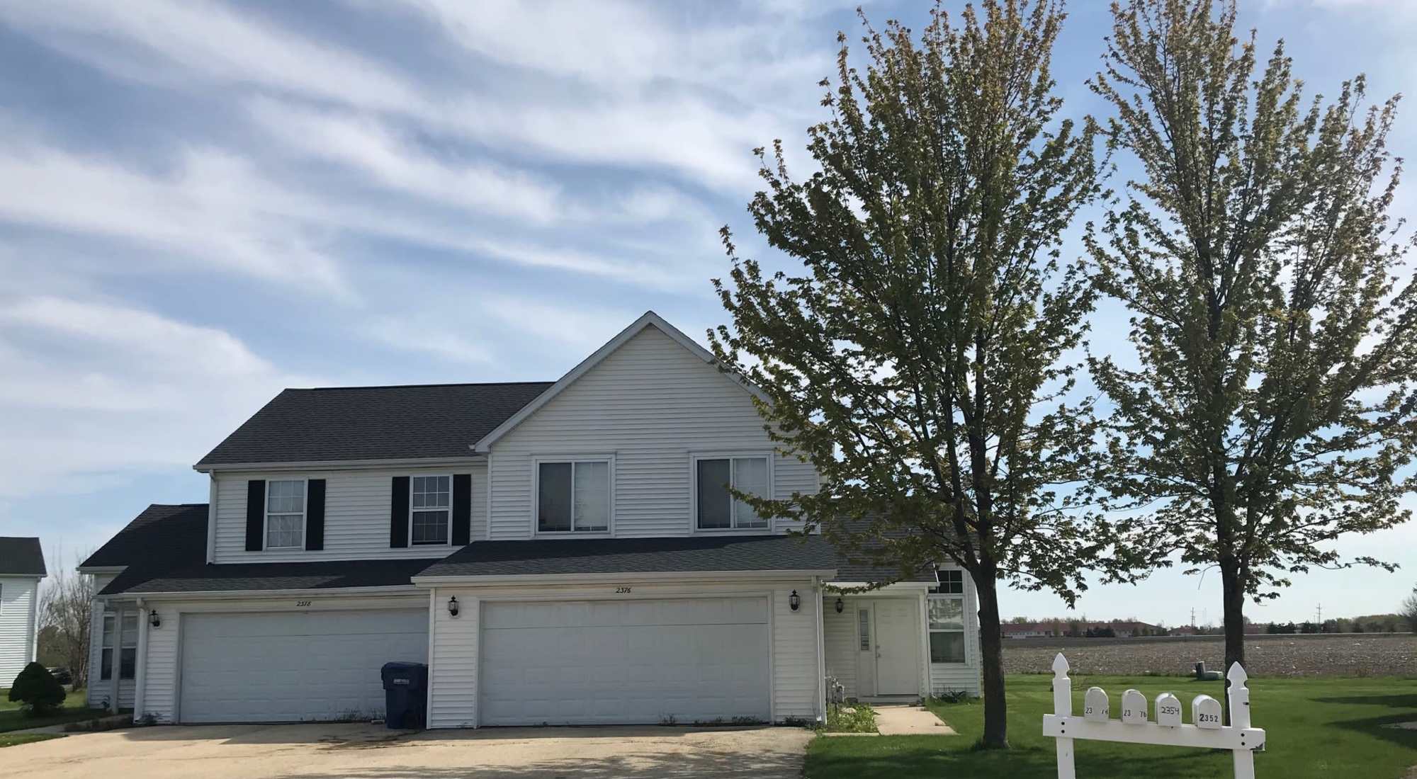 Contact Us | Meadowlark Townhomes in Dekalb, Illinois