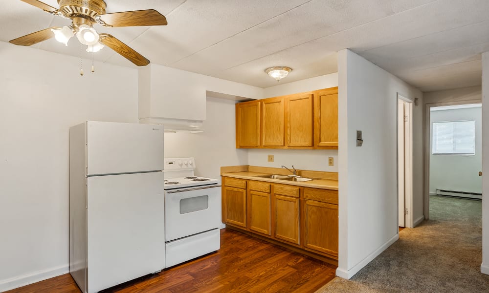 Spacious kitchen at Brixworth Apartments in Cincinnati, Ohio