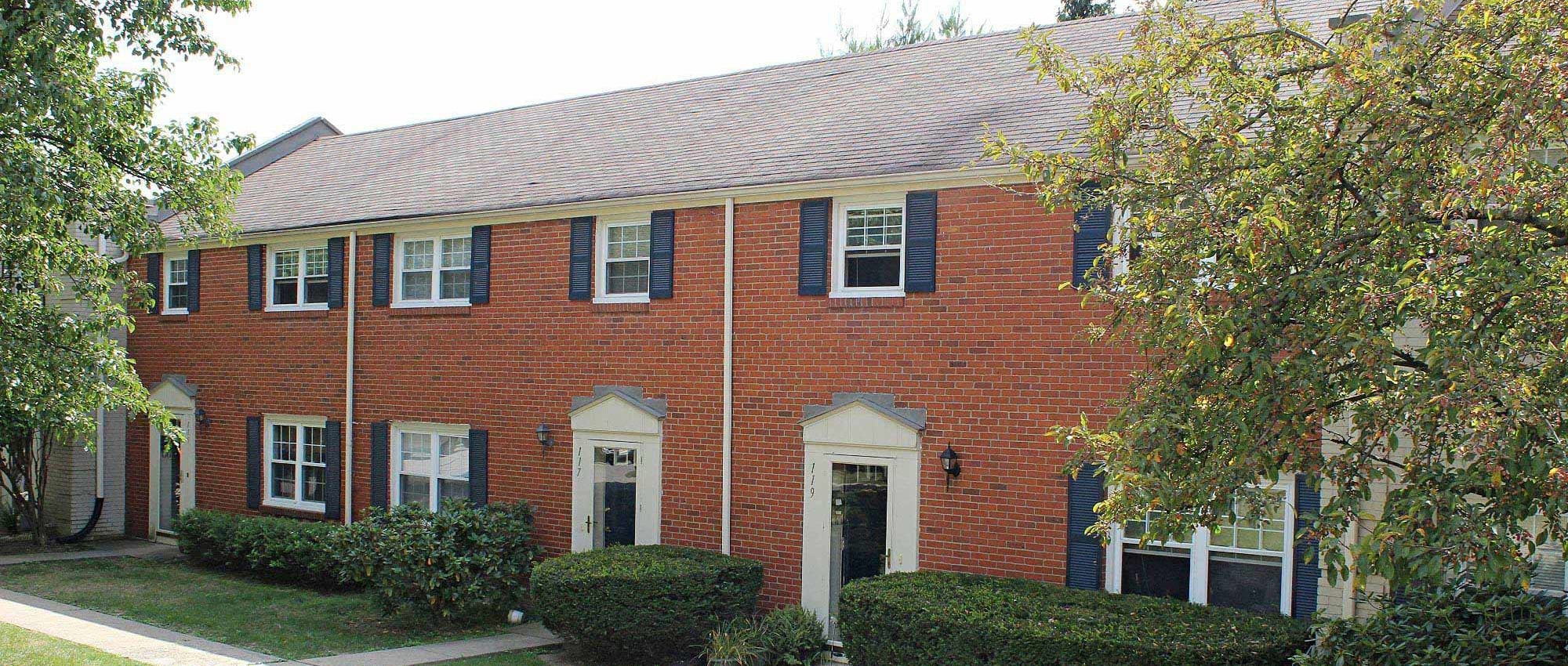 Apartments at Governors Ridge in Pittsburgh, Pennsylvania